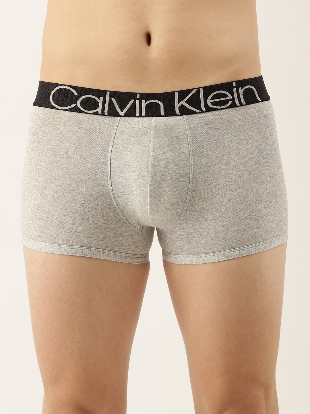 

Calvin Klein Underwear Men Grey Solid Trunks NB2682PGK