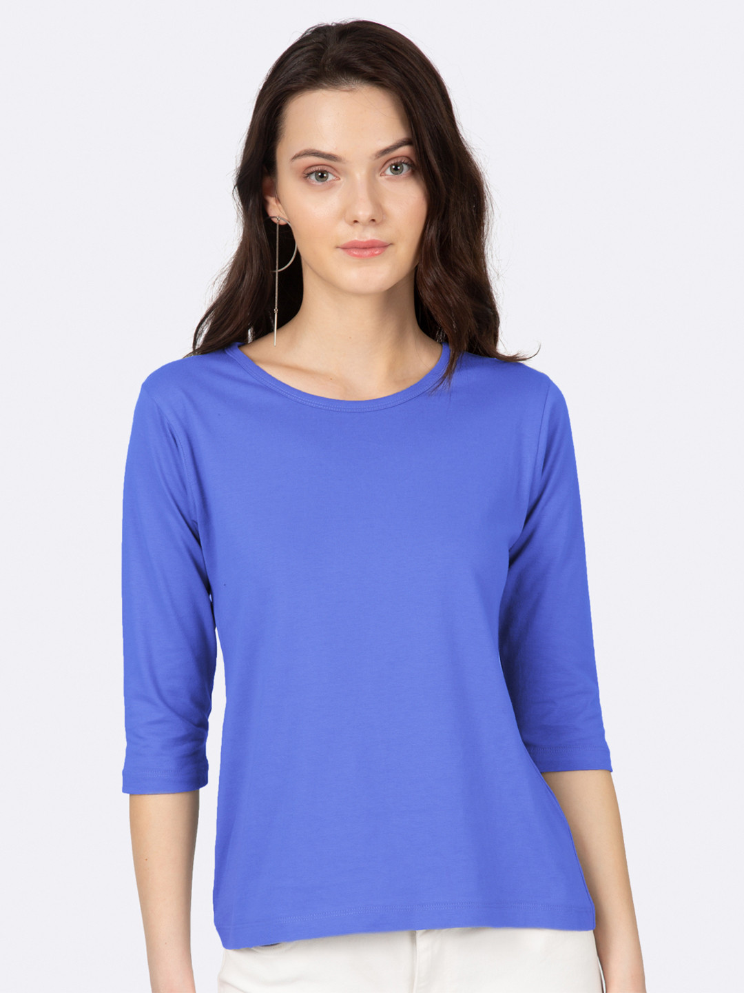

Bewakoof Women Blue Solid Round Neck T-shirt