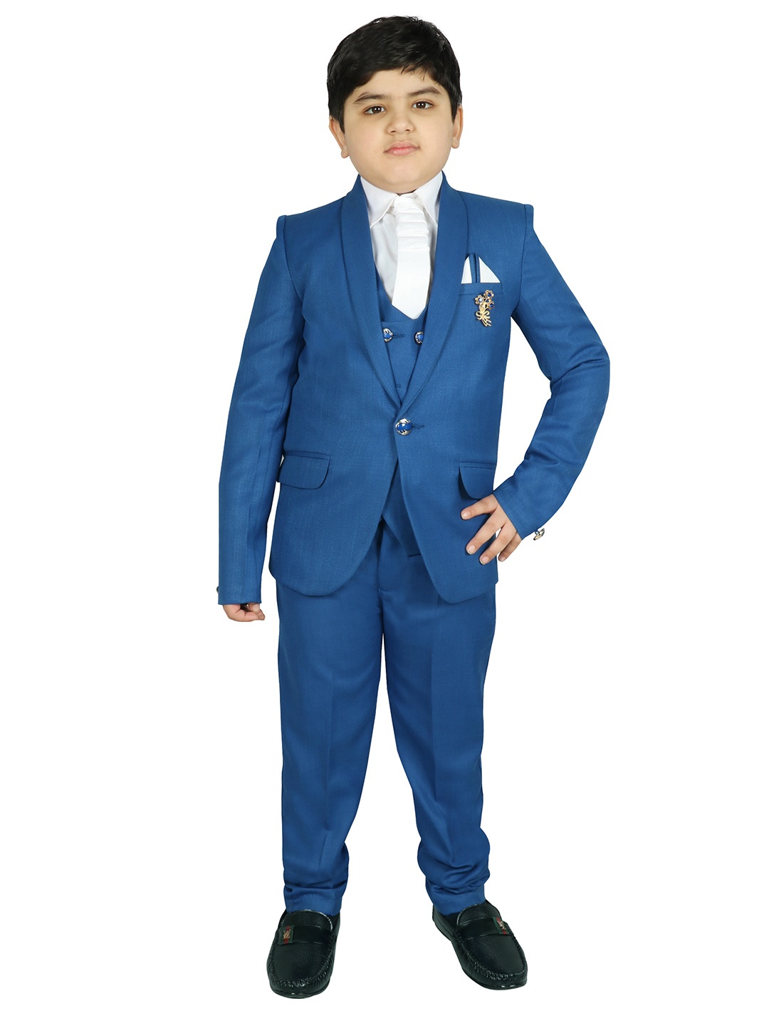 

SG YUVRAJ Boys Blue Solid Suit