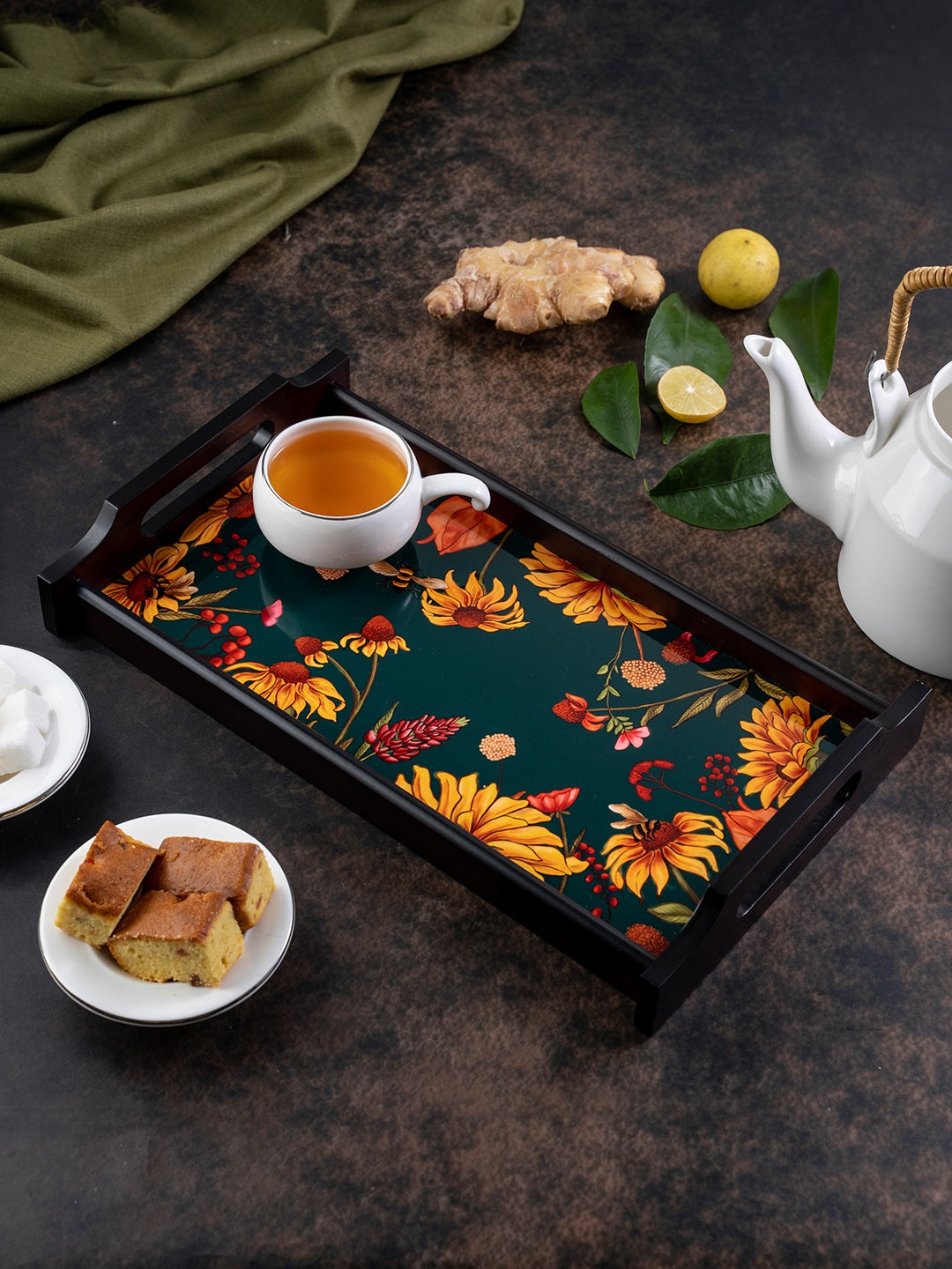 

KOLOROBIA Green Floral Bliss Small Wooden Trays