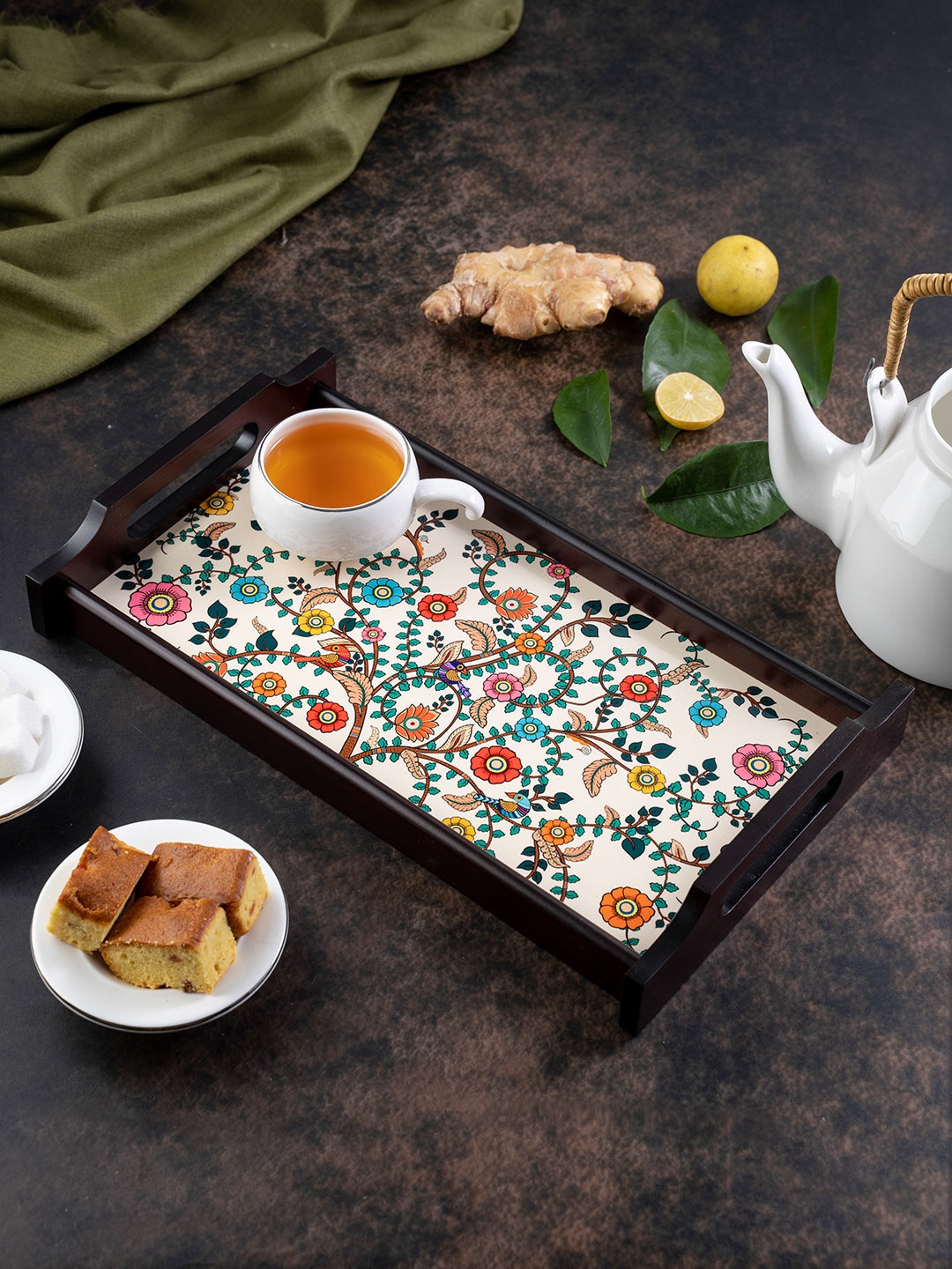 

KOLOROBIA White & Green Madhubani Print Large Wooden Tray