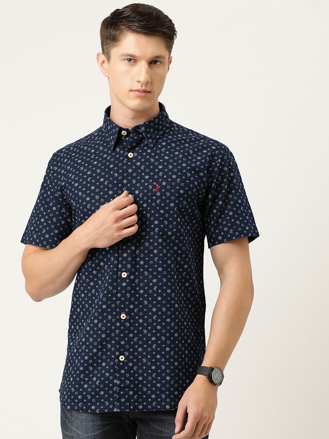

Burnt Umber Men Navy Blue & White Stars & Floral Print Slim Fit Pure Cotton Casual Shirt