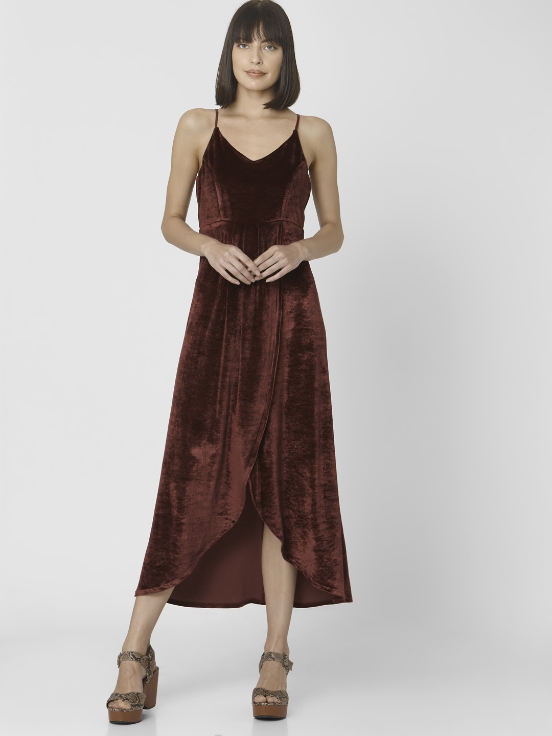 

Vero Moda Women Maroon Solid Tulip Hem Midi Velvet Dress