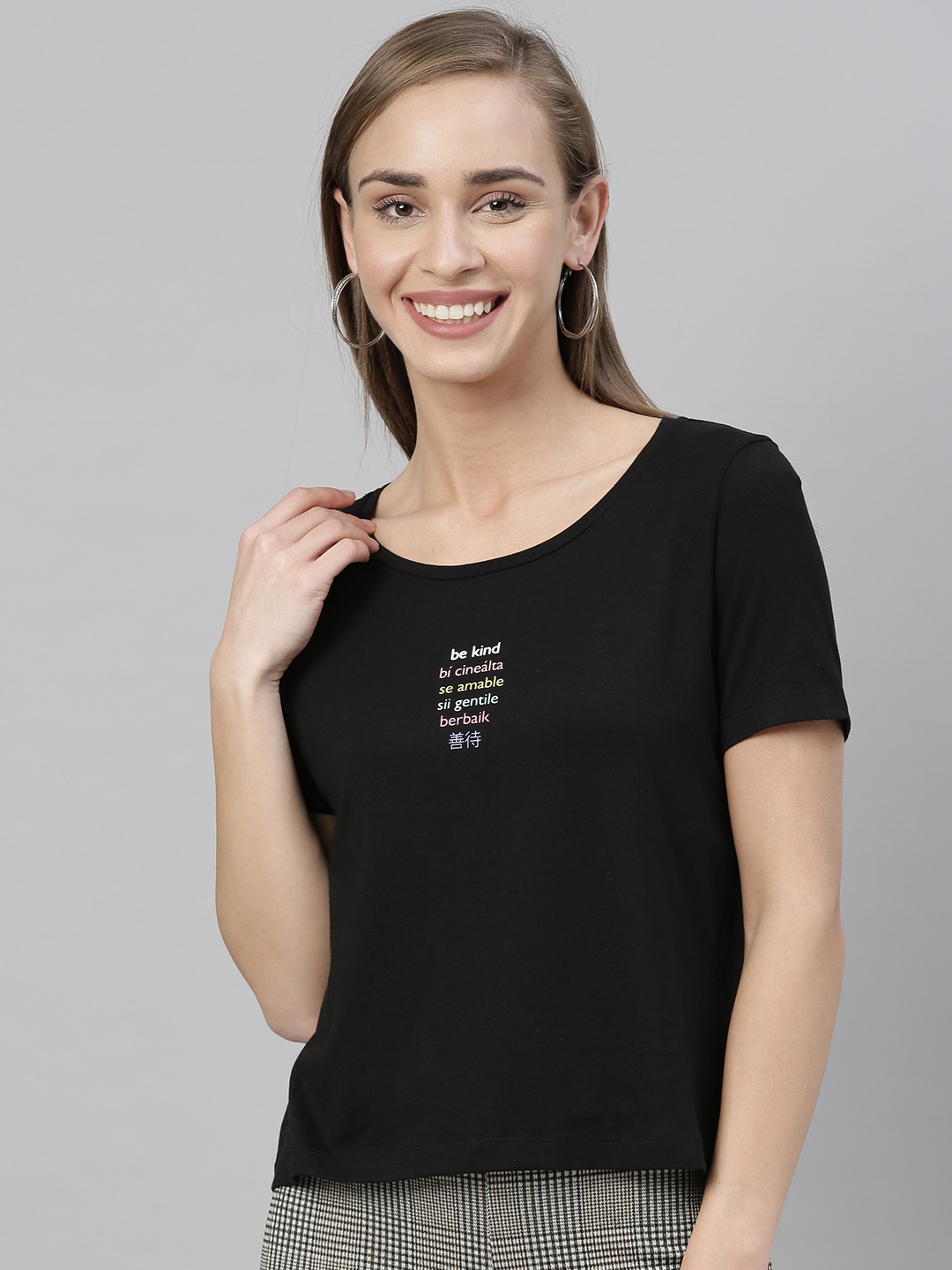 

Vero Moda Women Black Printed Round Neck T-shirt