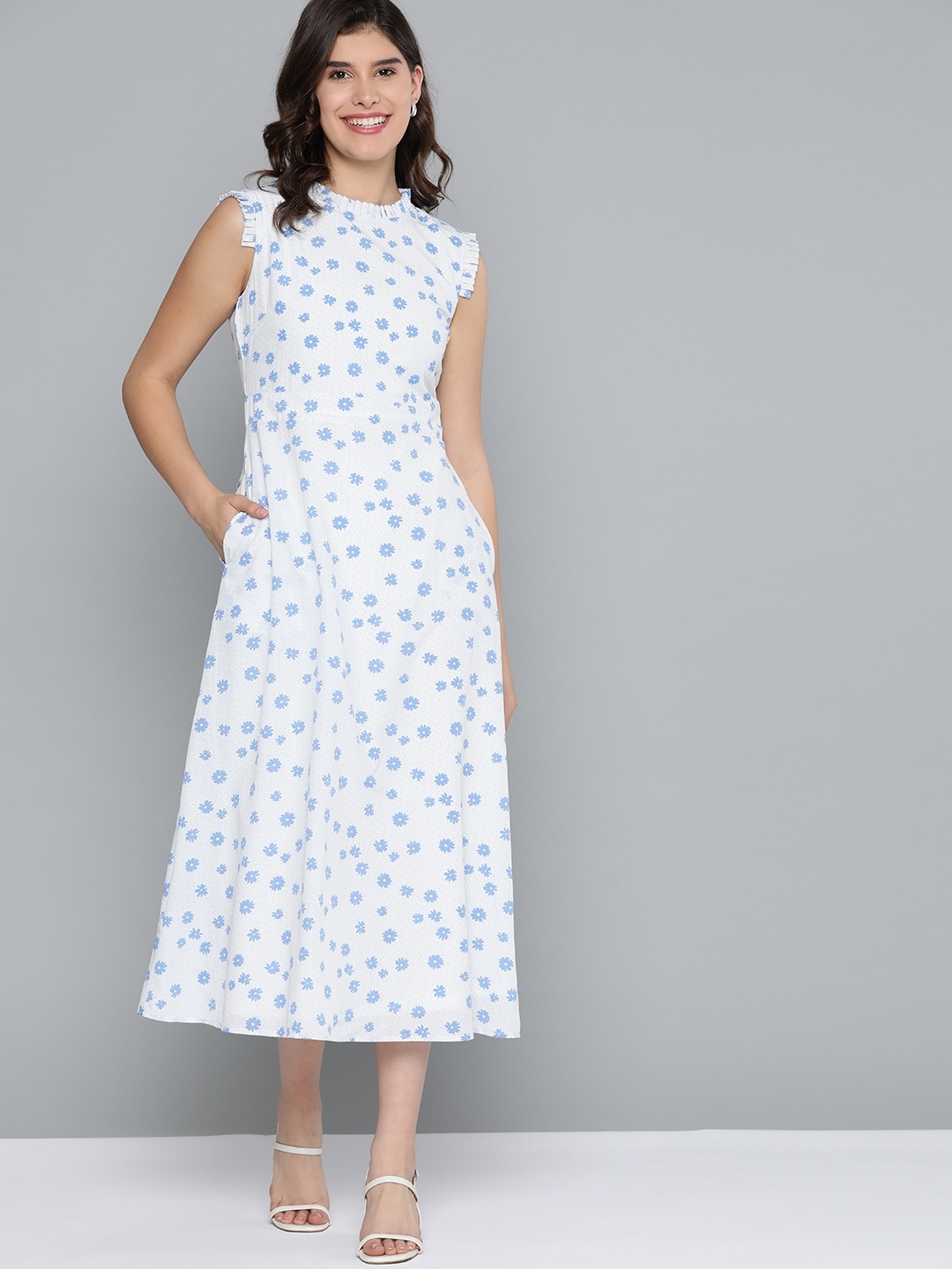 

Mast & Harbour Women White & Blue Floral Printed A-Line Dress