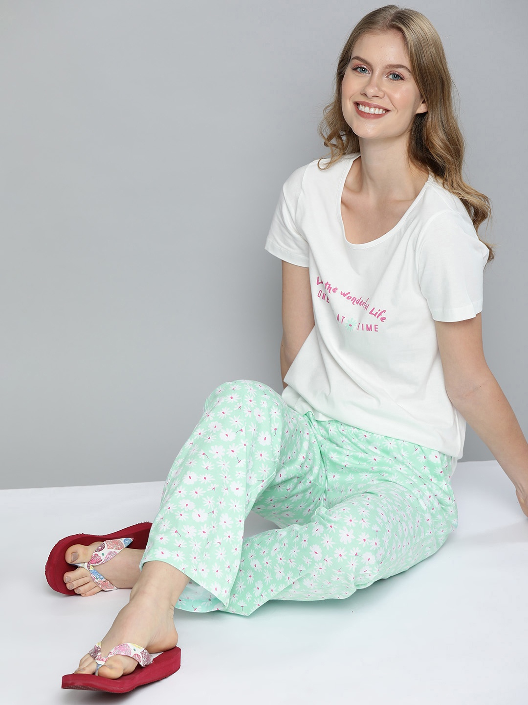 

Mast & Harbour Women White & Pink Typography Print Night suit with Fabric Pouch