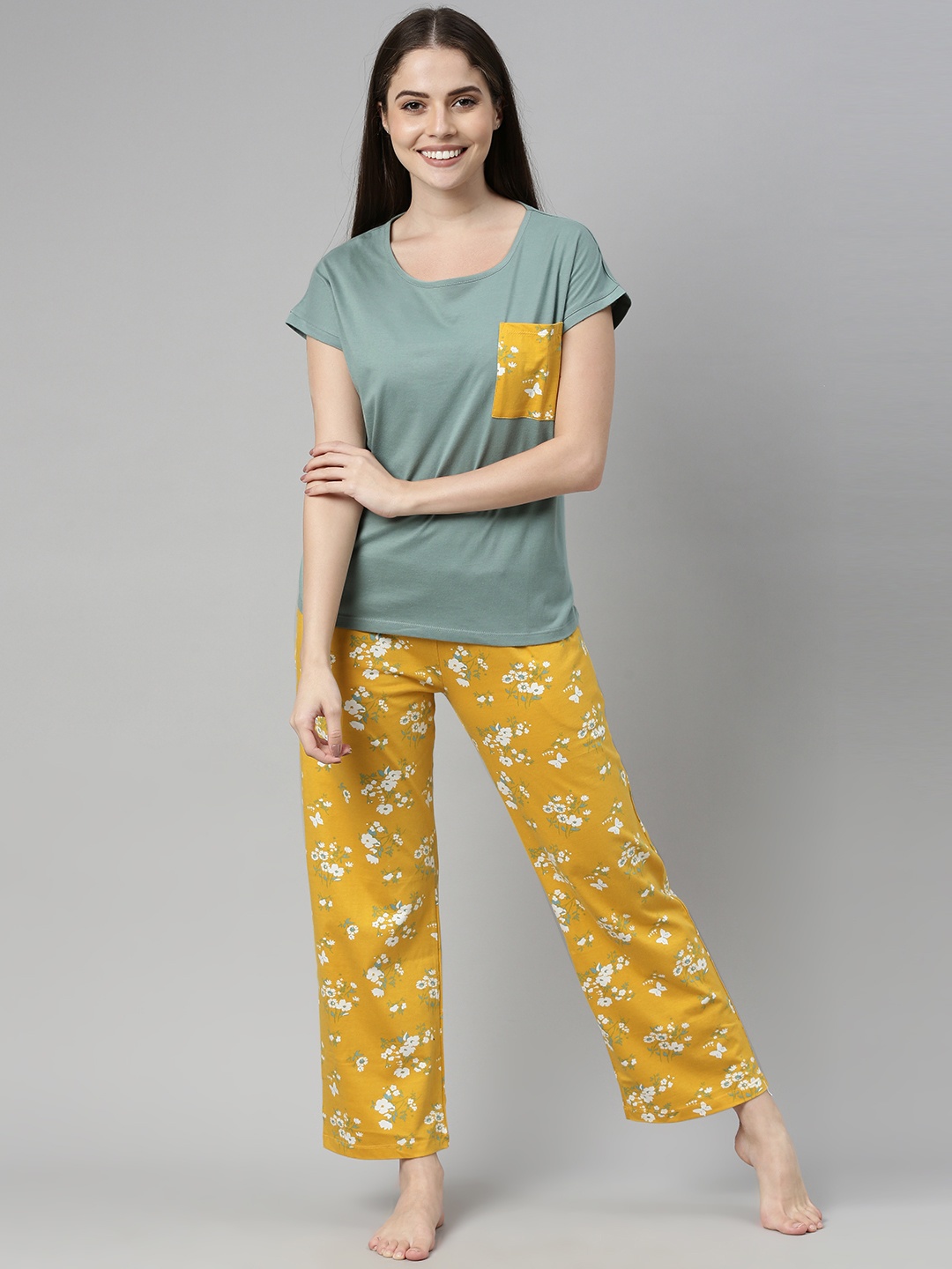 

Mast & Harbour Women Green & Yellow Printed Night Suit