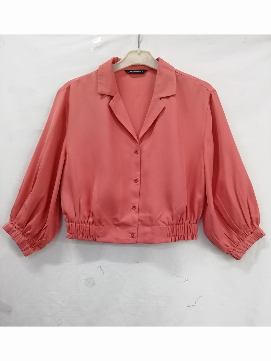 

Mast & Harbour Peach-coloured Puff Sleeves Shirt Style Crop Top