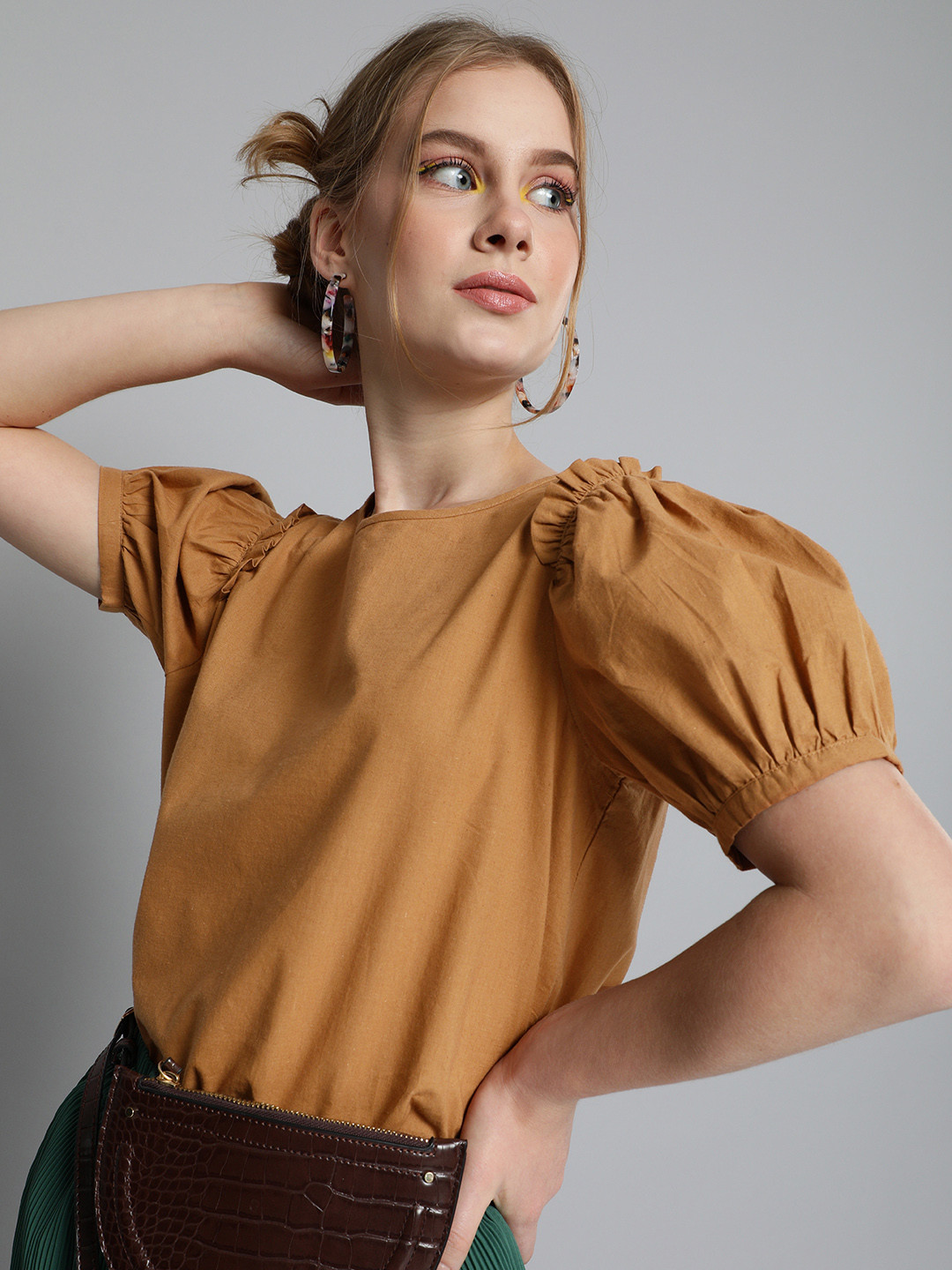 

Mast & Harbour Khaki Pure Cotton Solid Puff Sleeves Top