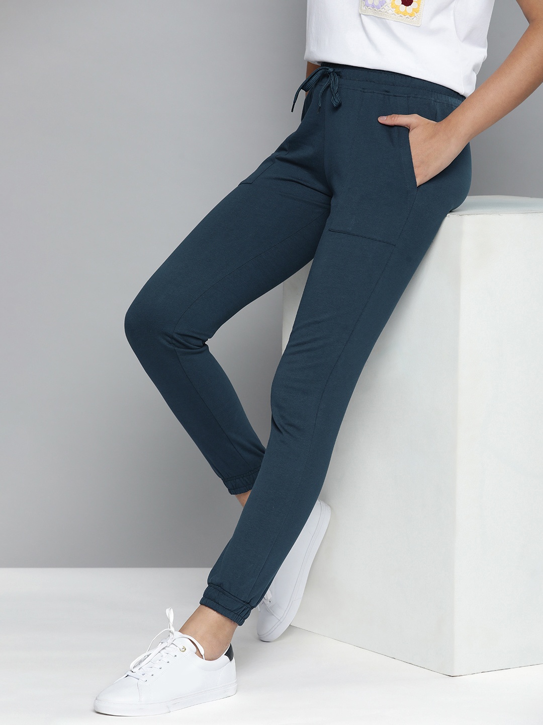 

Mast & Harbour Women Navy Blue Solid Pure Cotton Joggers