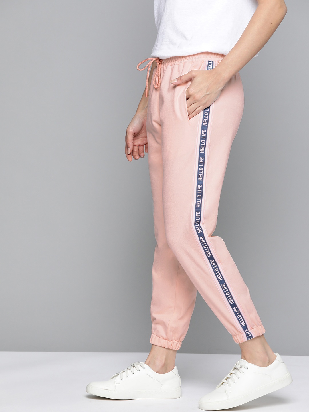 

Mast & Harbour Women Pink Solid Pure Cotton Cropped Joggers
