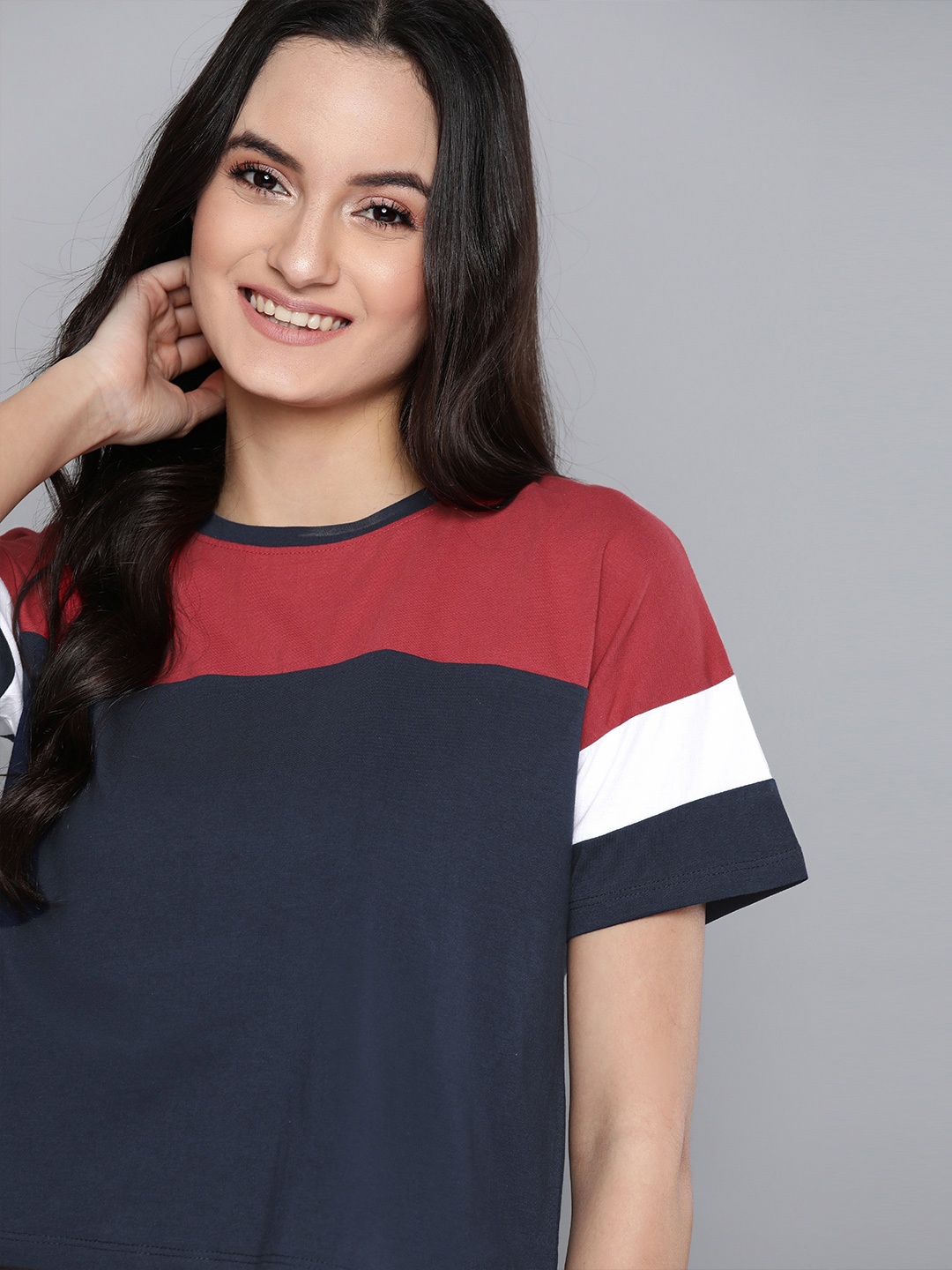 

Mast Harbour Women Navy Blue Maroon Colourblocked Round Neck Pure Cotton T-shirt