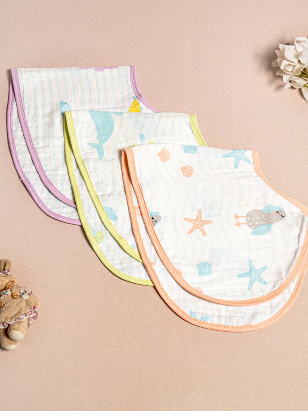 

OOKA Unisex Kids Pack Of 3 White Ocean Printed Over the Shoulder Muslin Bib