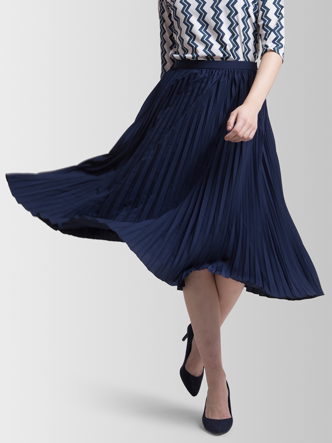 

FableStreet Navy Blue A-Line Knee-Length Skirt