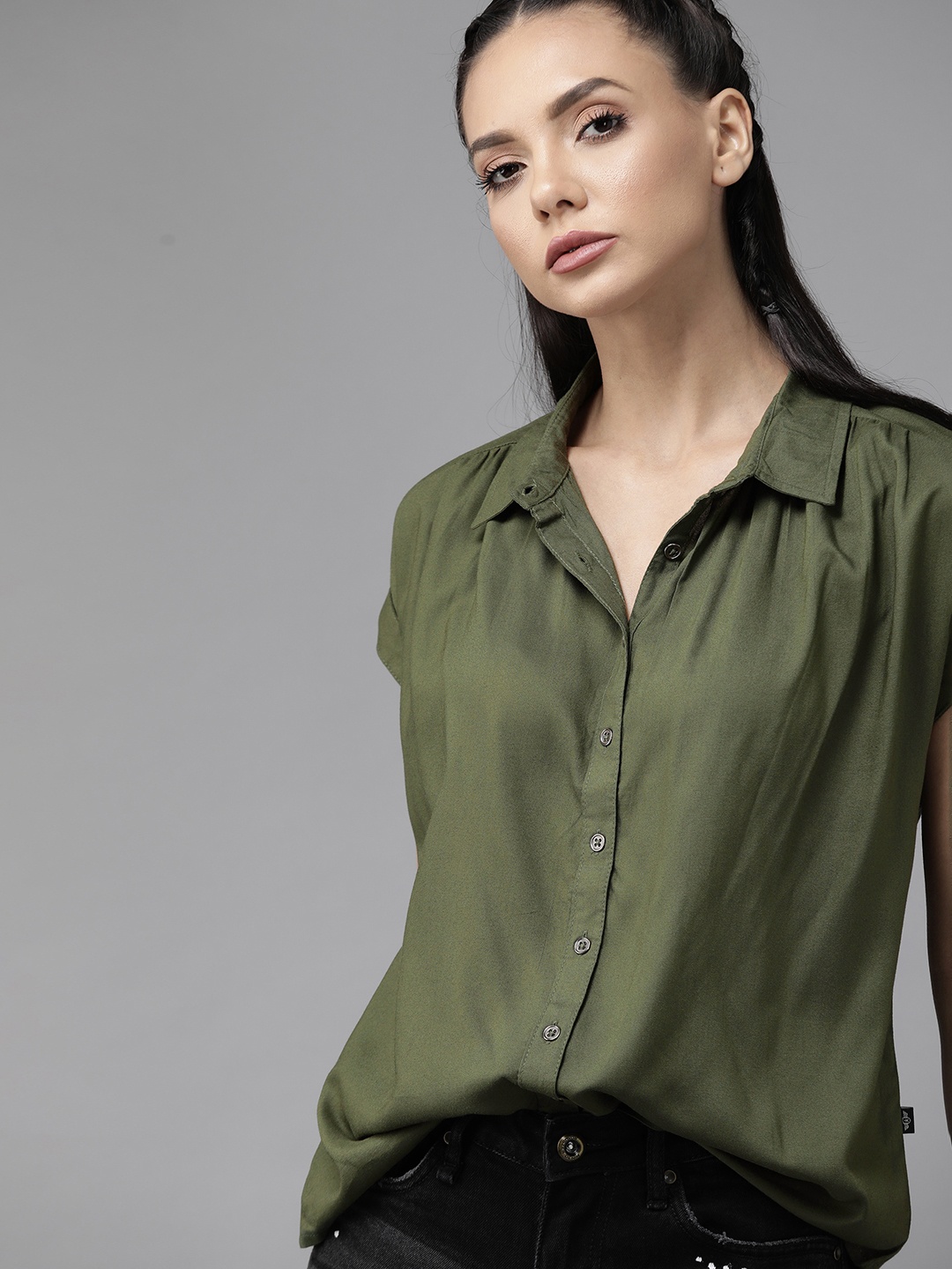 

The Roadster Lifestyle Co Women Sustainable ECOVERO Olive Green Solid Boxy Shirt