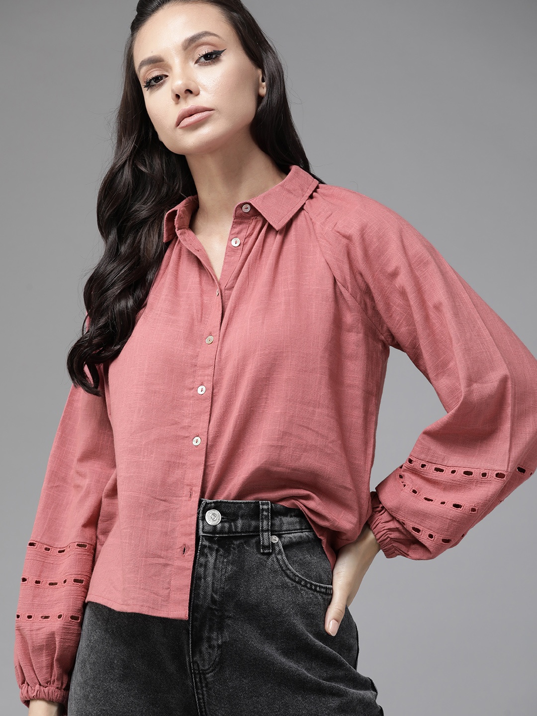

The Roadster Lifestyle Co Women Pink Casual Cotton Shirt