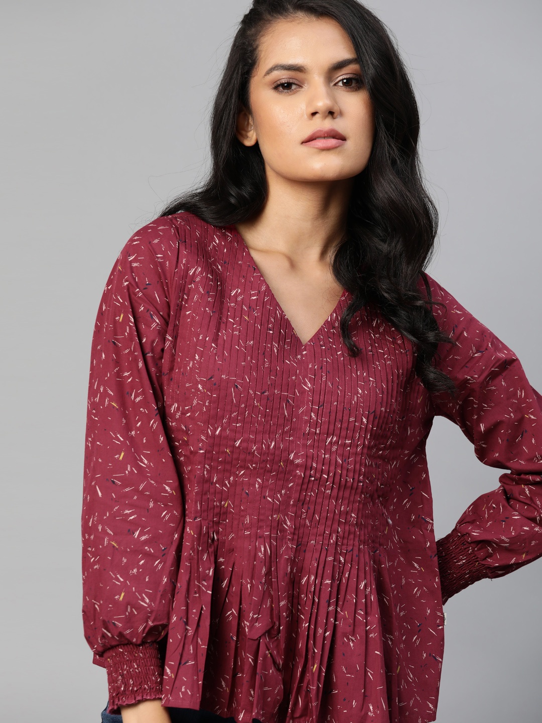 

The Roadster Lifestyle Co Maroon & White Geometric Pure Cotton Pintucks Puff Sleeve A-Line Sustainable Top