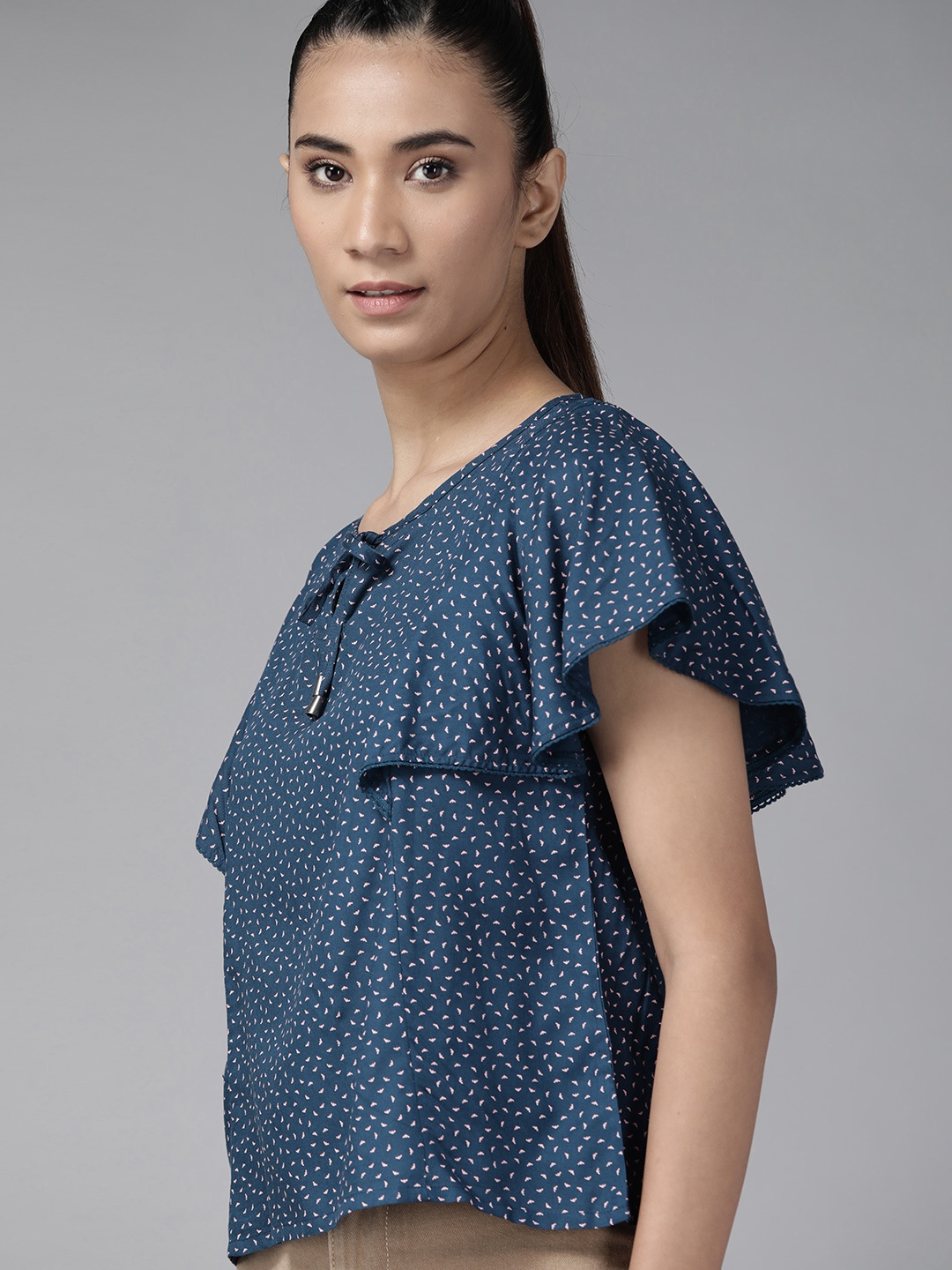 

The Roadster Lifestyle Co Teal Green White Conversational Print Sustainable Ecovero Layered A-Line Top