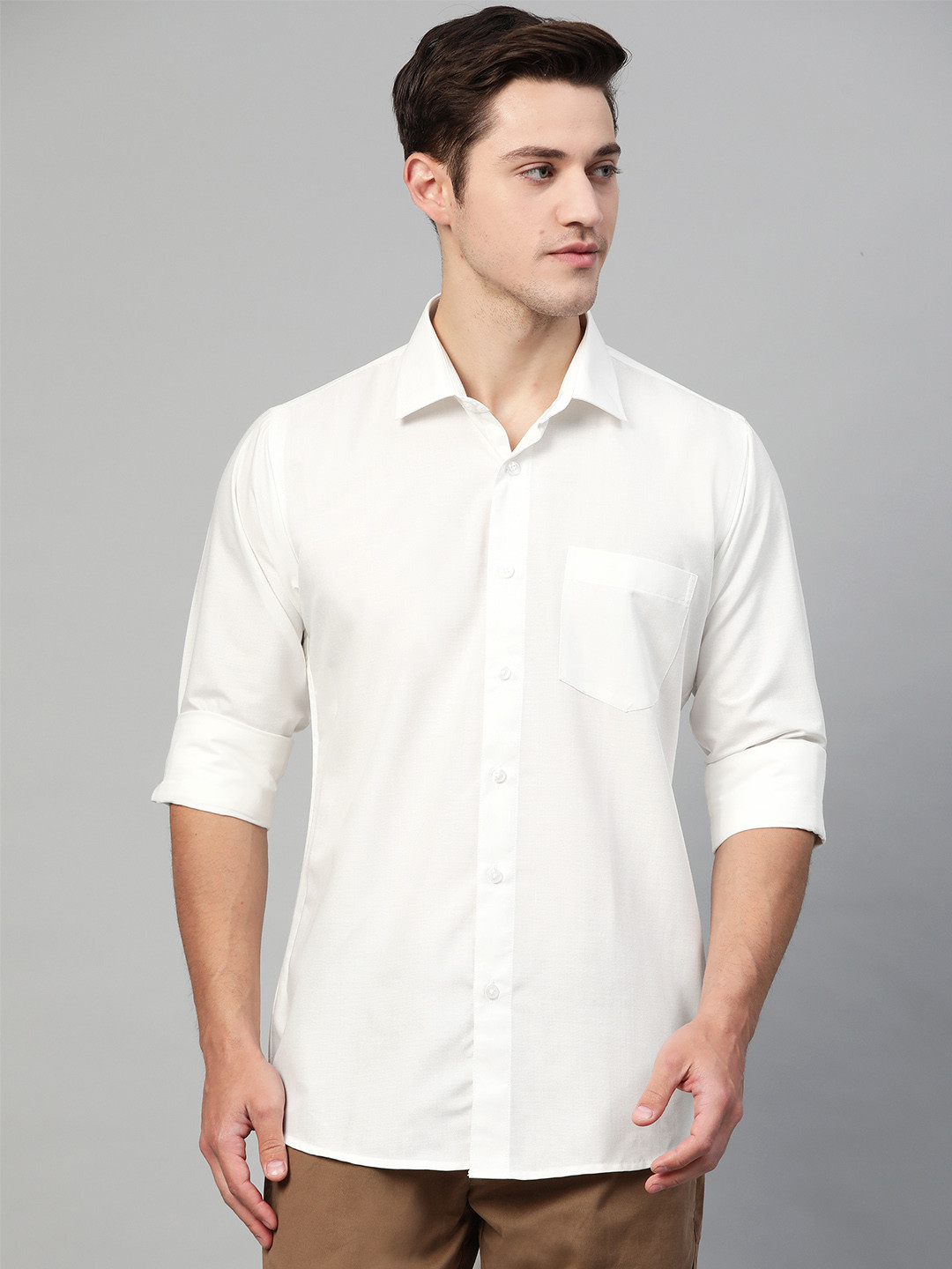 

Shaftesbury London Men White Smart Slim Fit Solid Pure Cotton Casual Shirt