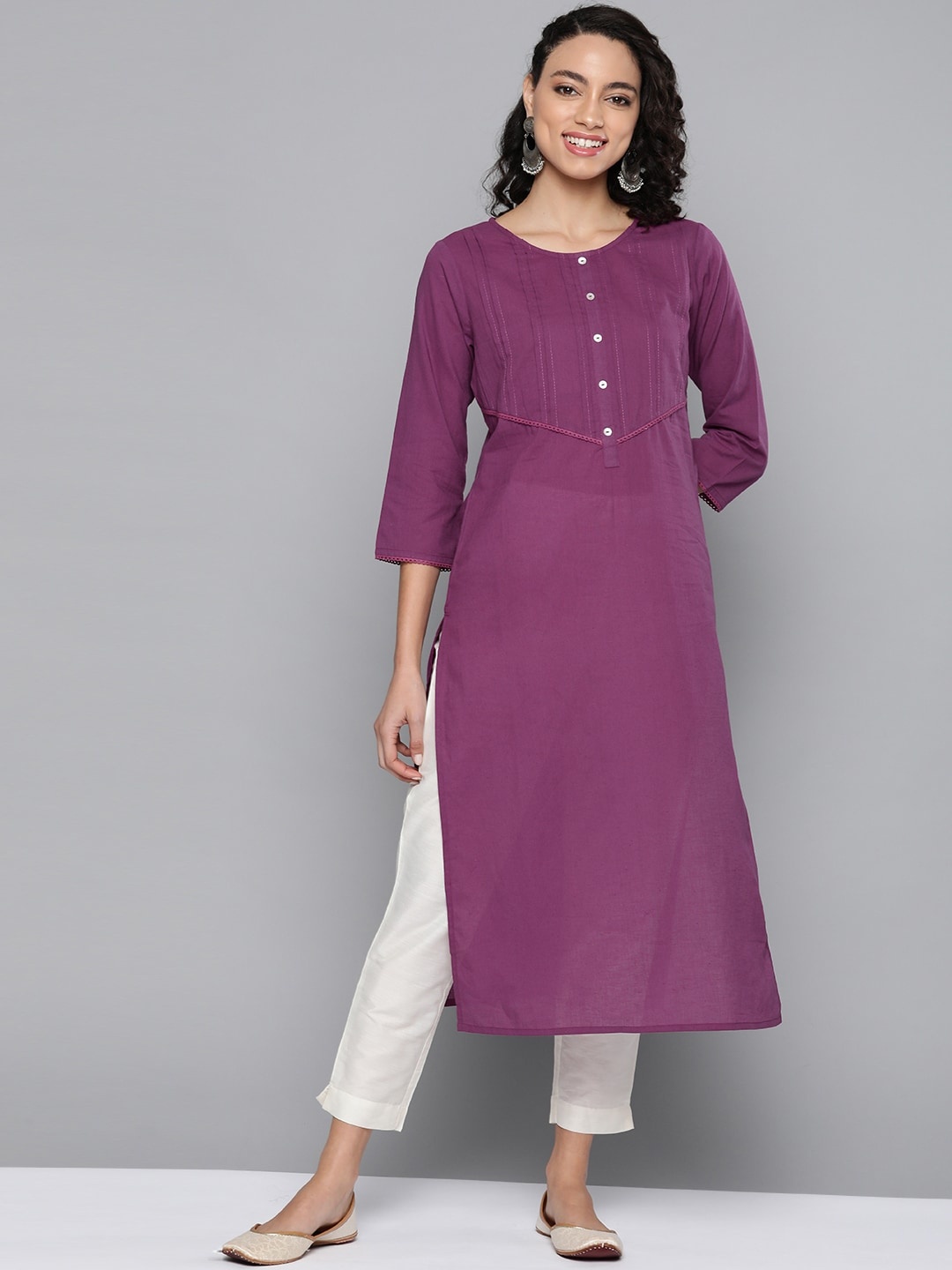 

HERE&NOW Women Magenta Pintuck Detail Solid Straight Kurta