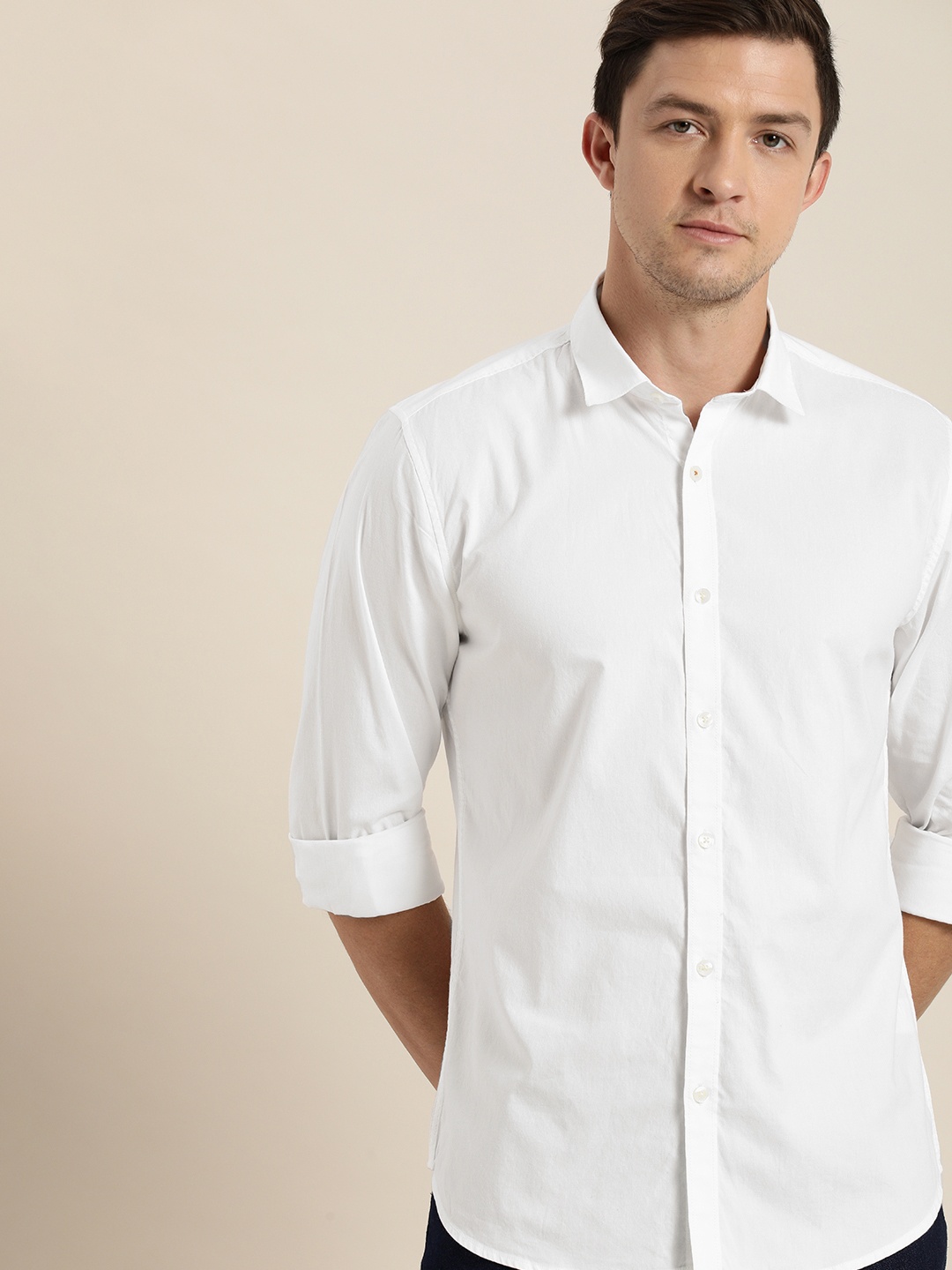 

INVICTUS Men White Slim Fit Solid Casual Shirt