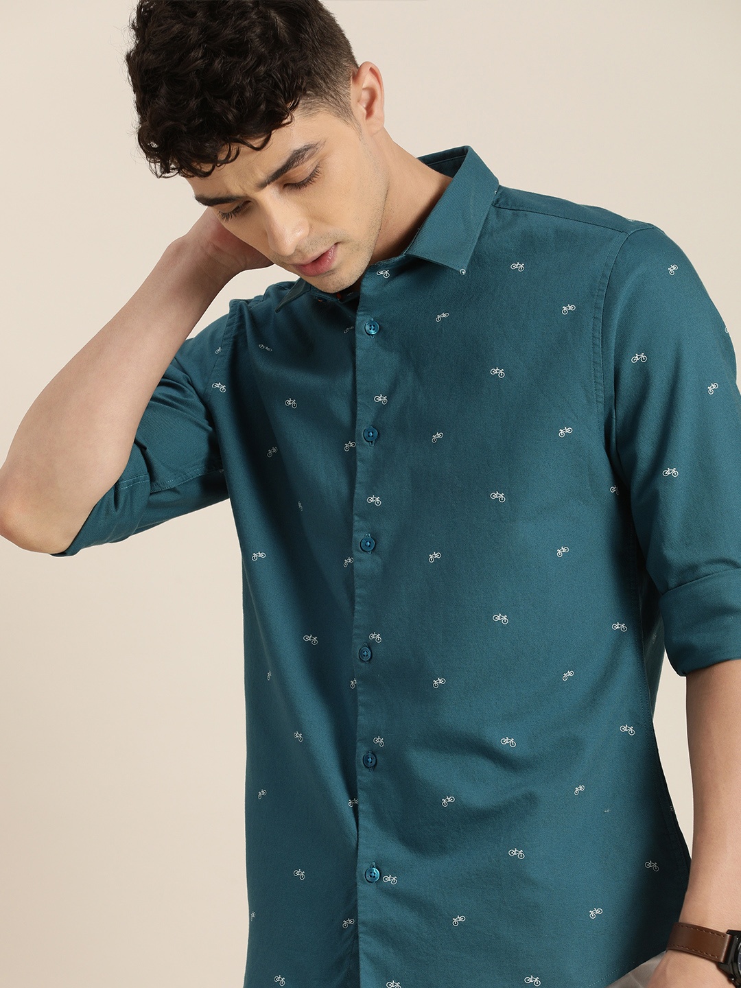 

INVICTUS Men Navy Blue Slim Fit Printed Shirt