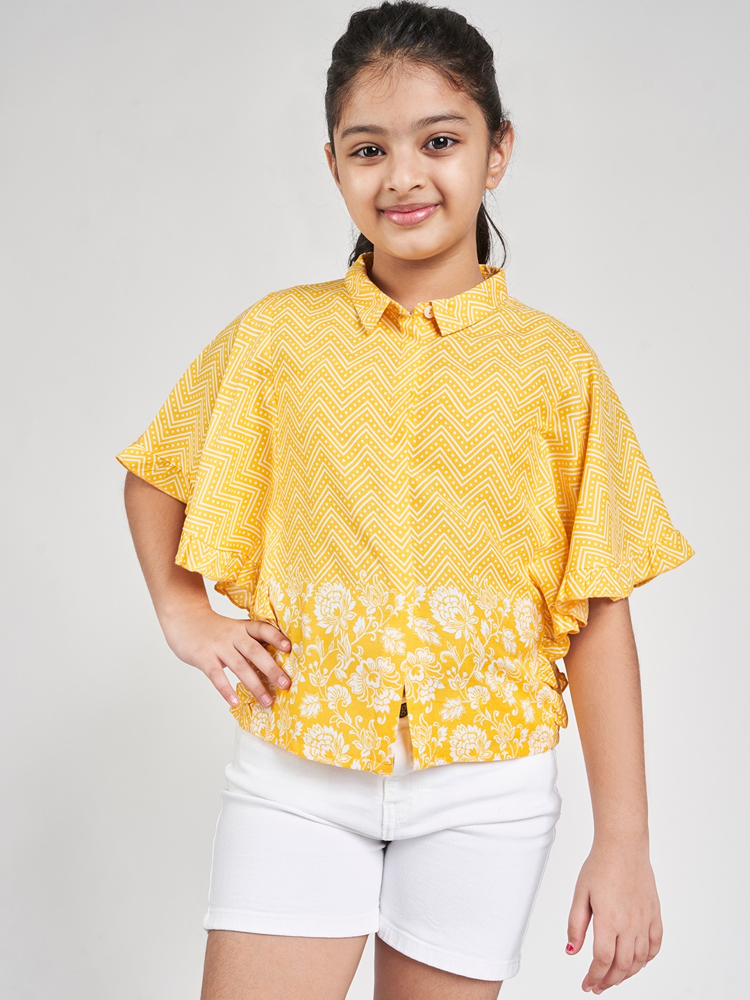 

Global Desi Yellow Floral Striped Batwing Sleeve Regular Top