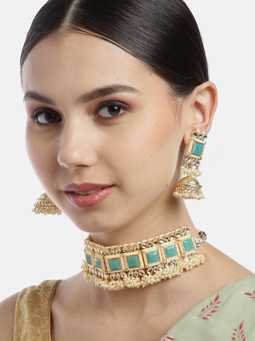 

Melani Borsa Turquoise Blue Gold-Plated Kundan-Studded Beaded Jewellery Set