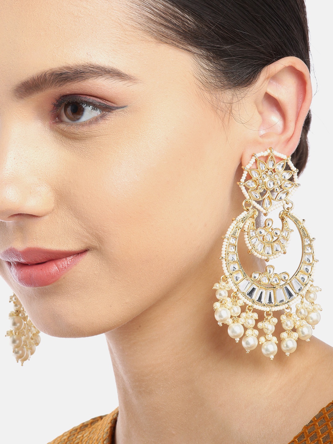 

Melani Borsa Off-White Gold-Plated Kundan Studded & Beaded Handcrafted Chandbalis