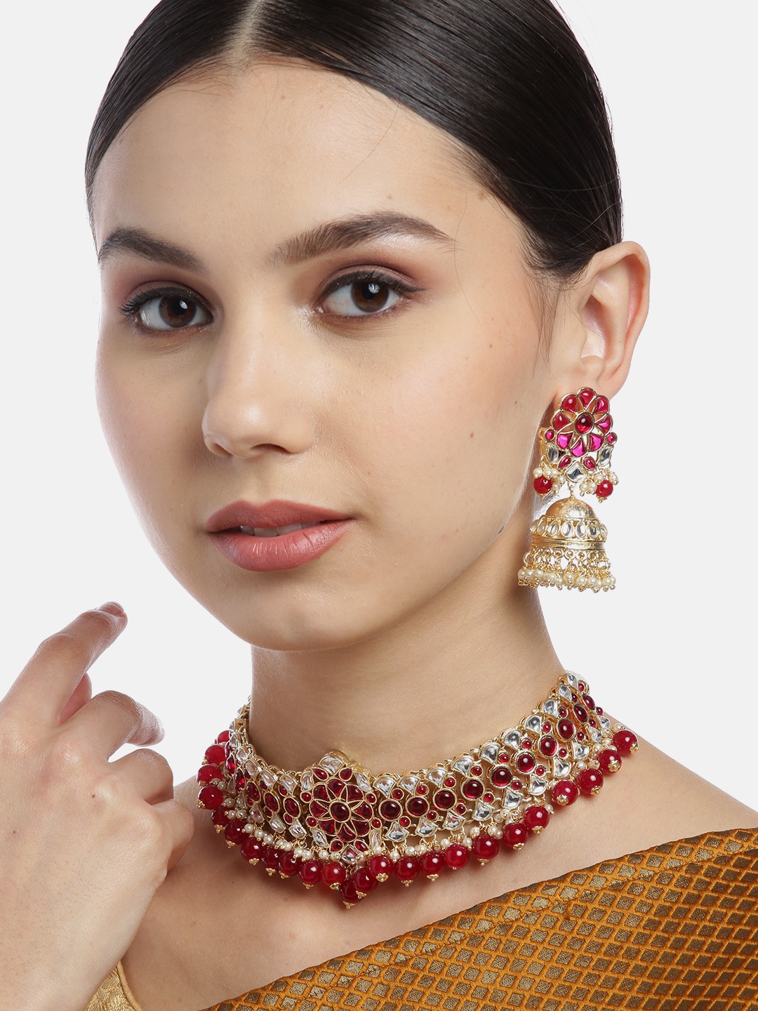 

Melani Borsa Maroon Gold-Plated Kundan Studded & Beaded Jewellery Set