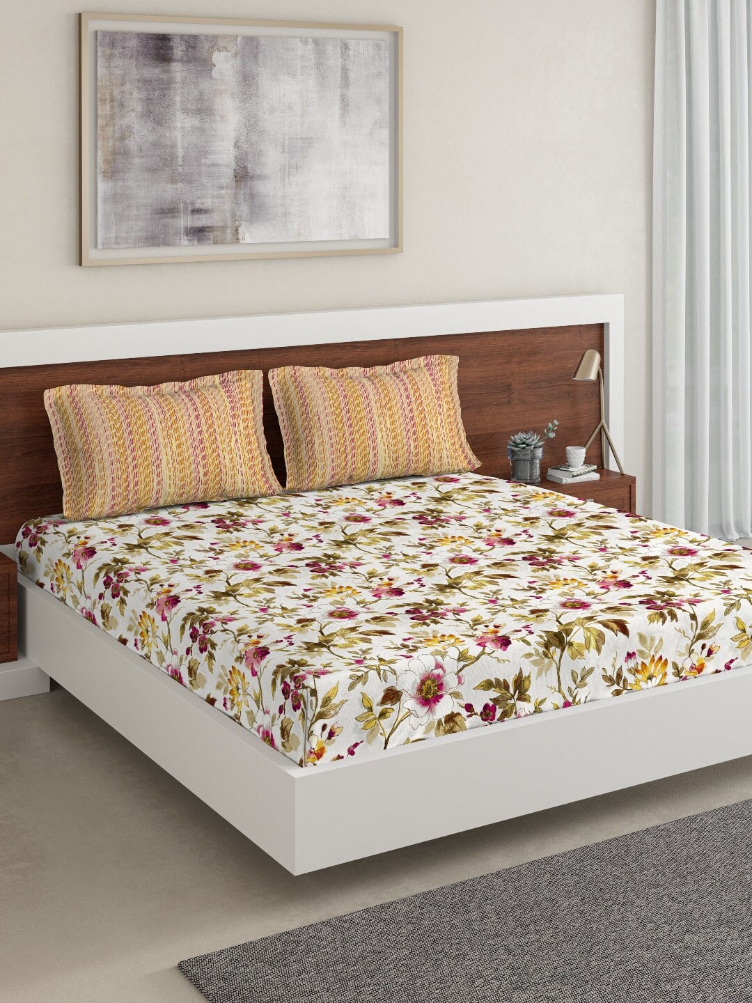 

DDecor Off-White & Green Floral Printed 140 TC Queen Bedsheet With 2 Pillow Covers