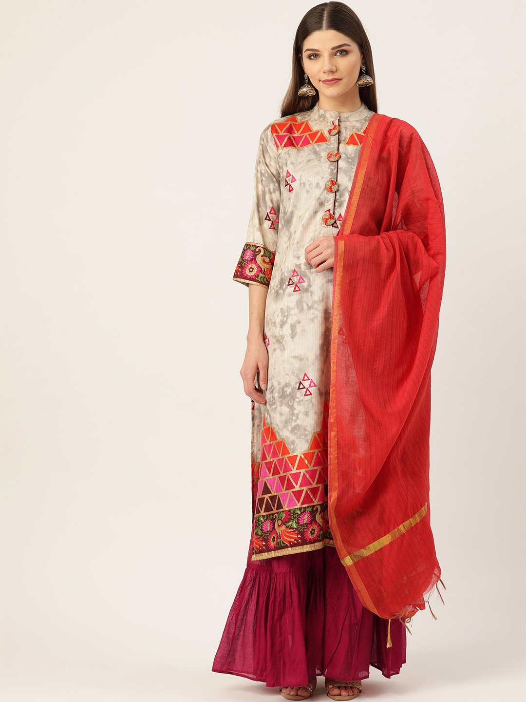 

Cottinfab Women Grey & Magenta Printed Kurta with Sharara & Dupatta