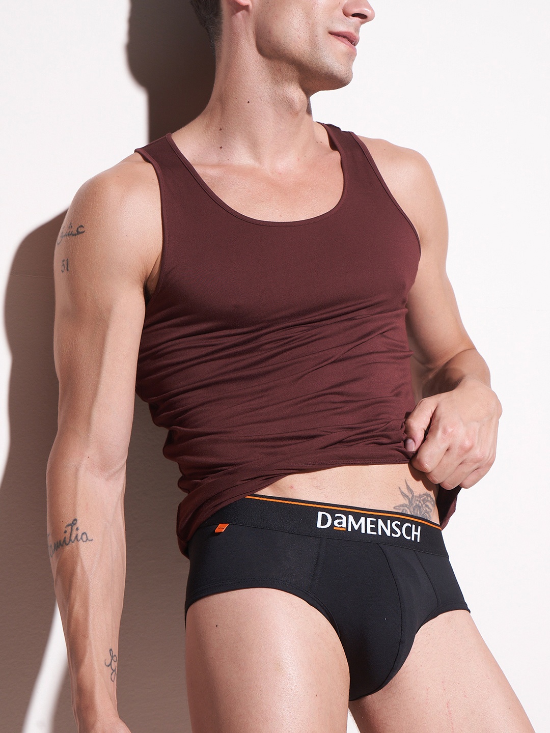 

DAMENSCH Men Solid Basic Deo Cotton Anti-Bacterial Briefs DAM-CTS-B-SWB, Black