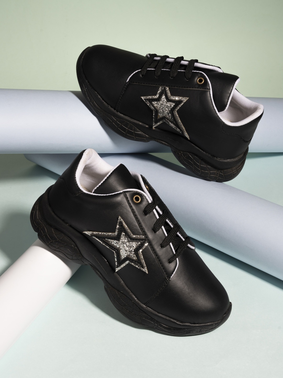 

El Paso Women Black Trekking Shoes
