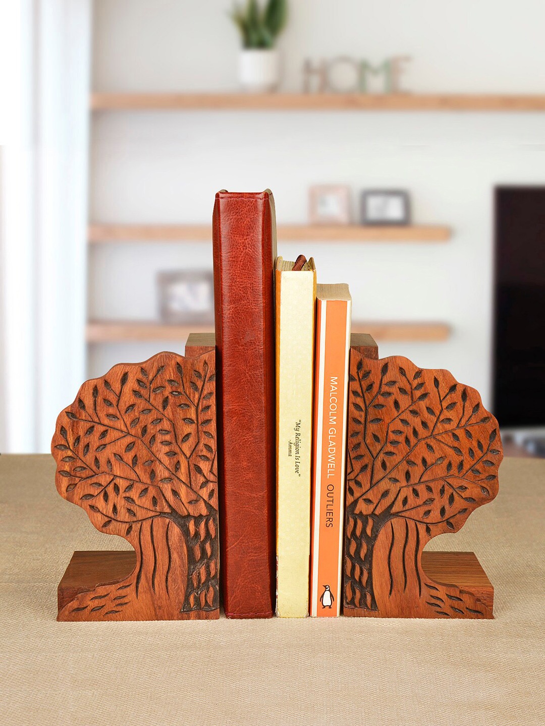 

StyleMyWay Set of 2 Brown Tree-Shaped Engraved Sheesham Wood Book Ends