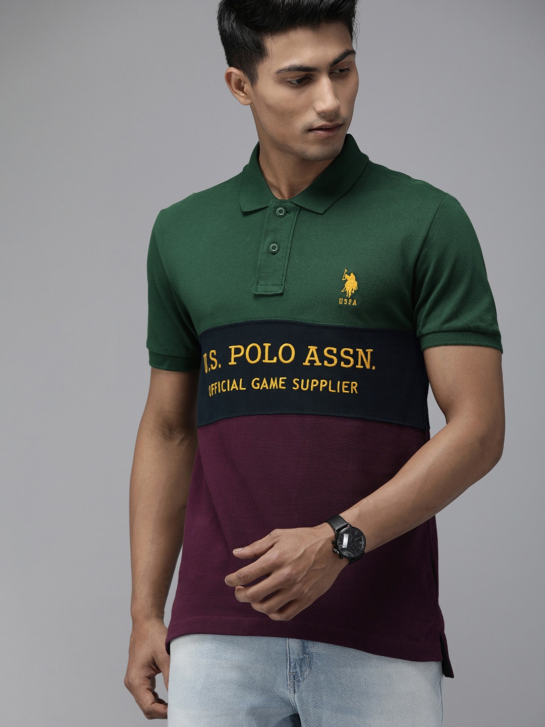 

U.S. Polo Assn. Men Olive Green & Burgundy Colourblocked Polo Collar T-shirt