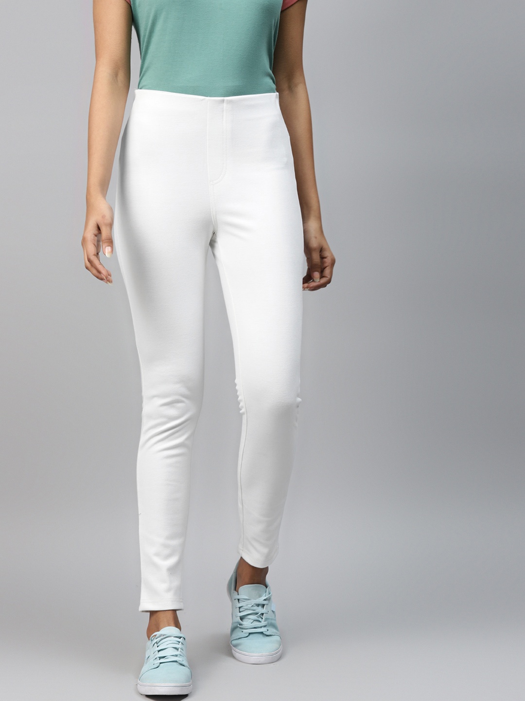 

Hubberholme Women White Solid Skiny Fit Cropped Jeggings