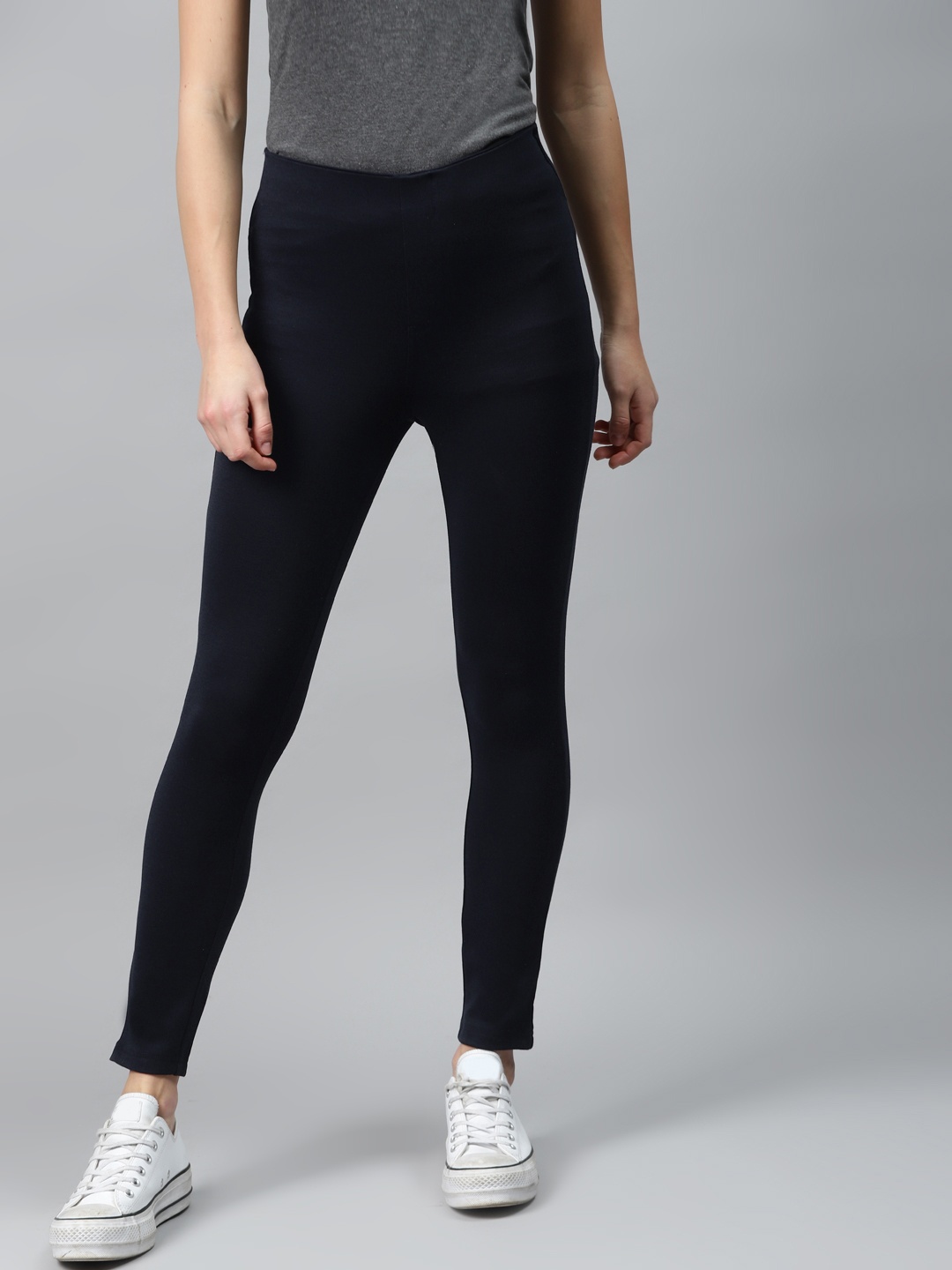 

Hubberholme Women Navy Blue Solid Skiny Fit Treggings