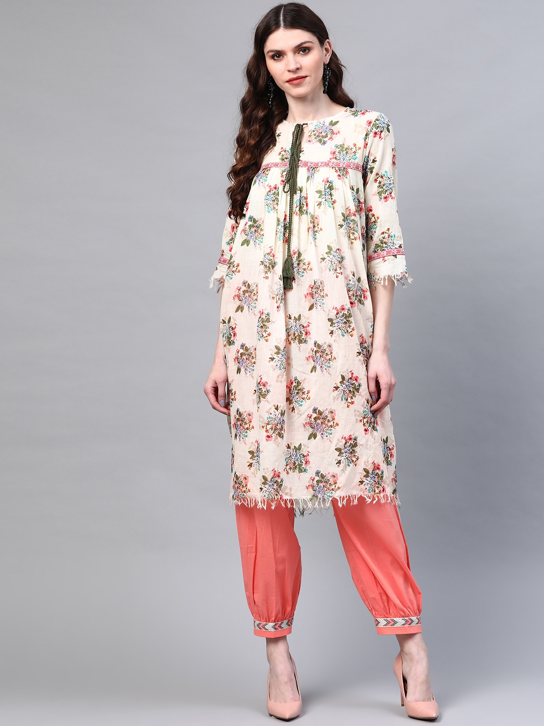 

Laado - Pamper Yourself Women Off-White & Green Floral Screen Print A-Line Sustainable Kurta