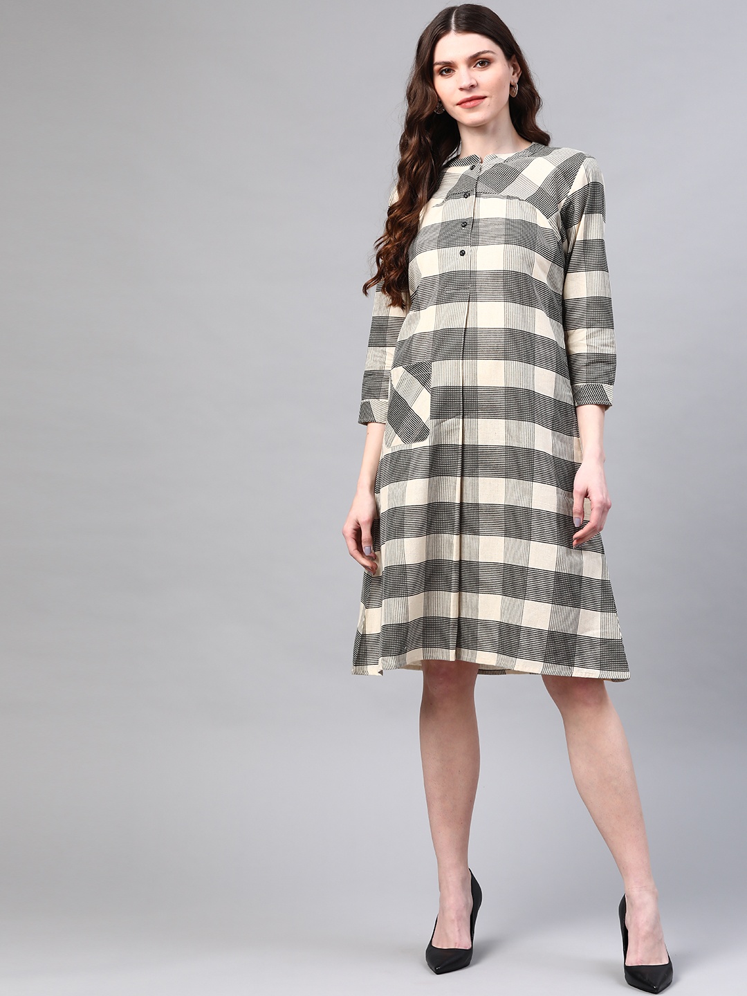 

Laado - Pamper Yourself Women Off-White & Charcoal Grey Checked A-line Dress