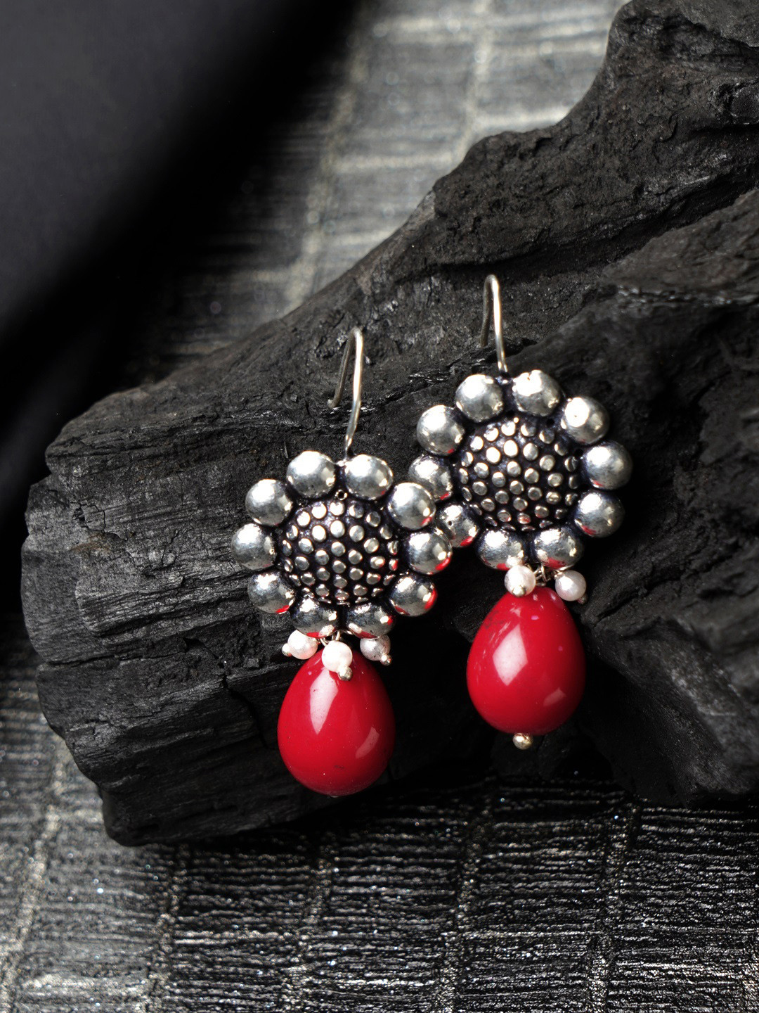 

FIROZA Red & Off-White Oxidized German Silver Floral Drop Earrings