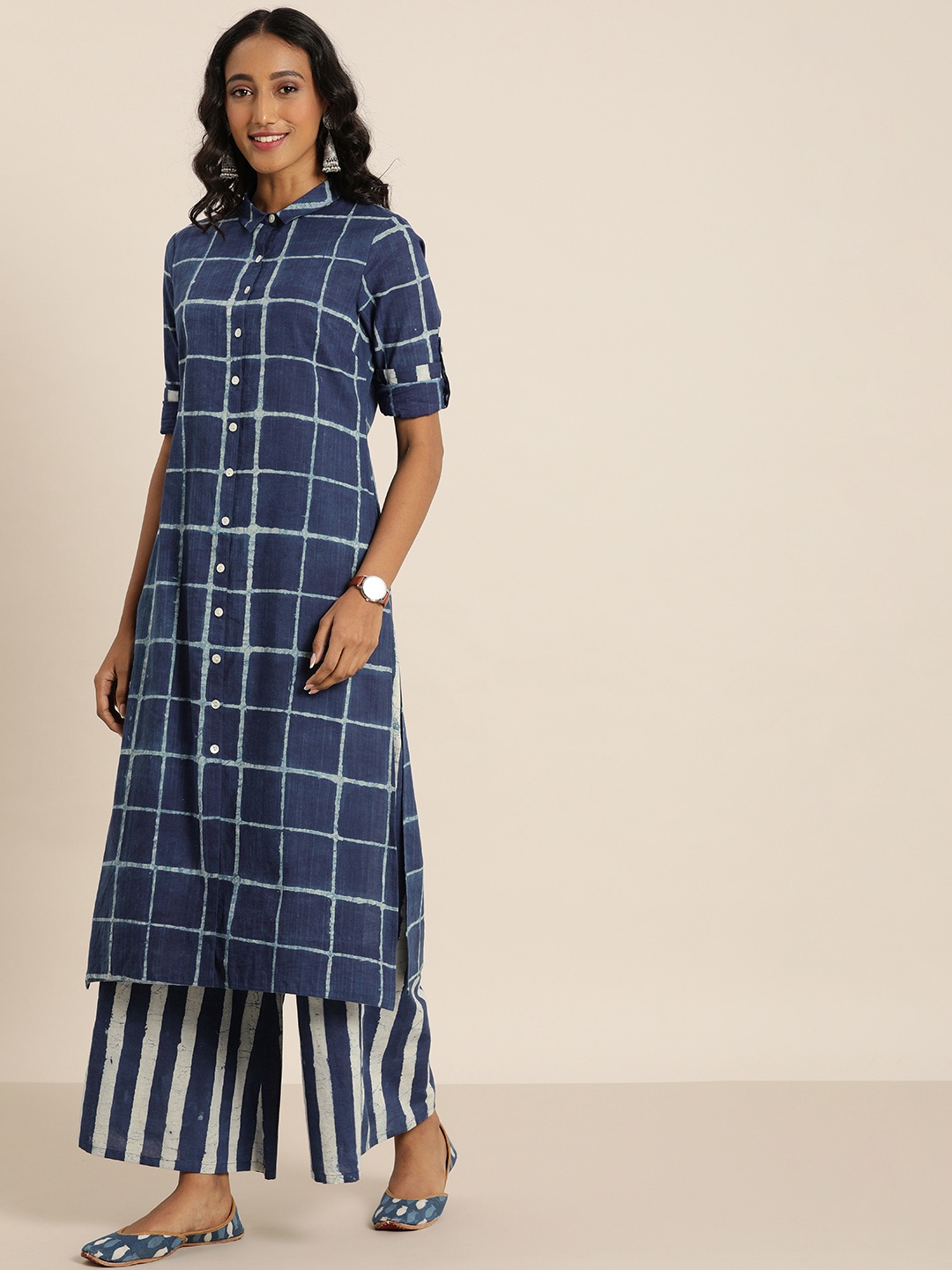 

Taavi Women Navy & Off-White Pure Cotton Checked Indigo Kurta with Palazzos, Navy blue