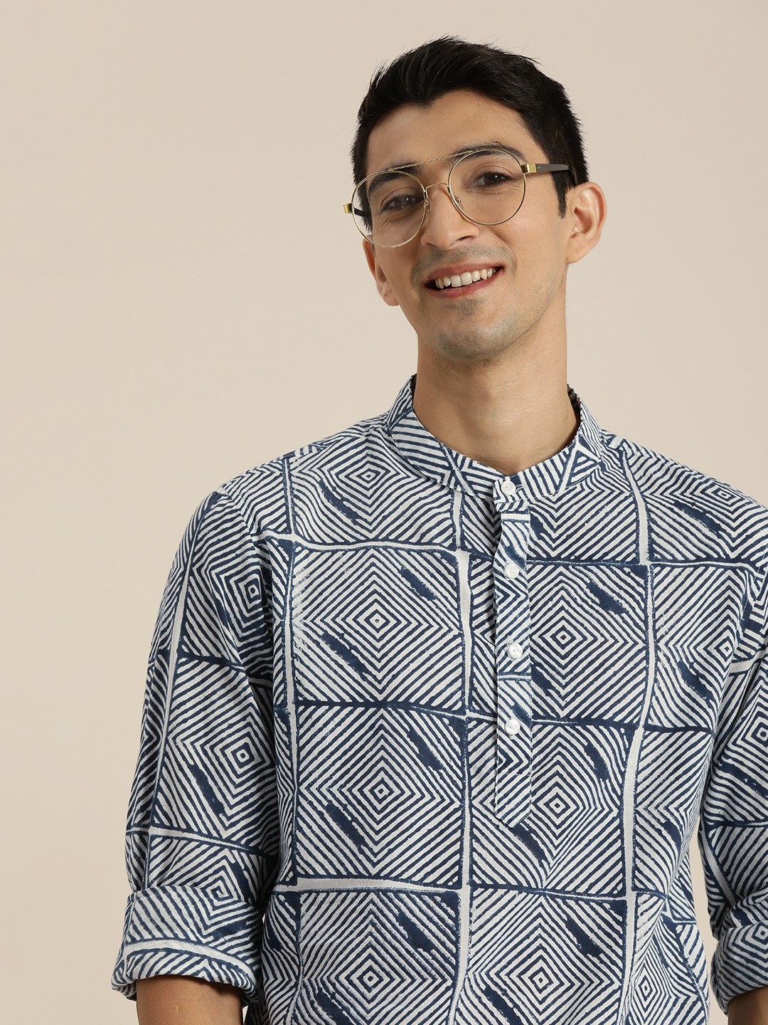 

Taavi Men Navy Blue & White Indigo Hand Block Printed Kurta With Mandarin Collar