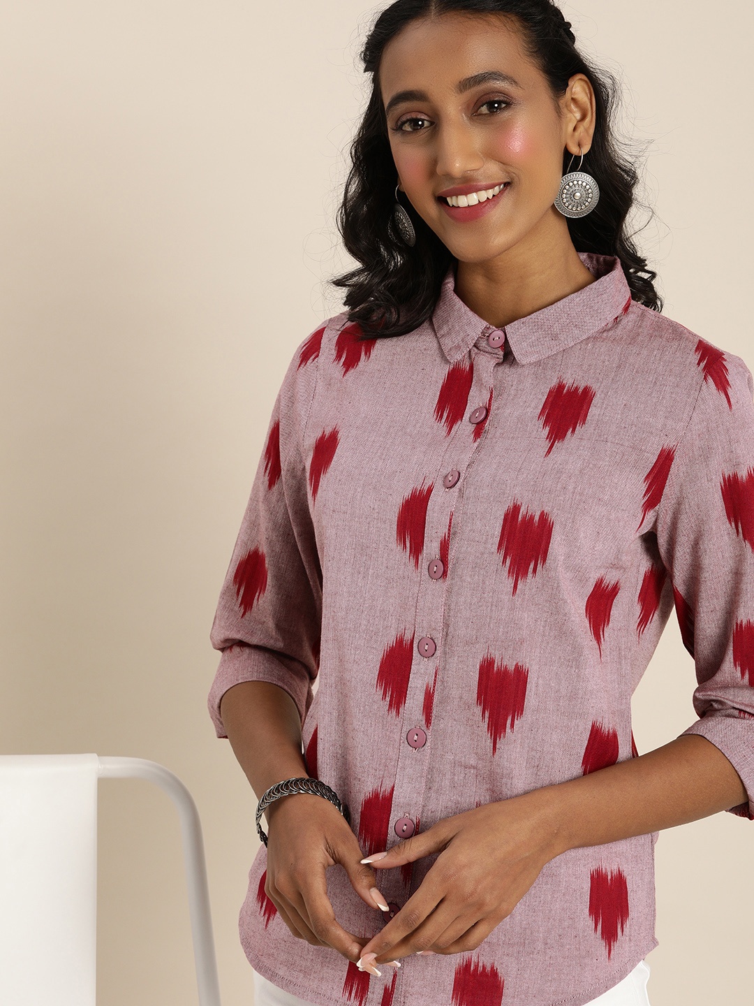 

Taavi Women Pink & Red Ikat Print Ethnic Shirt
