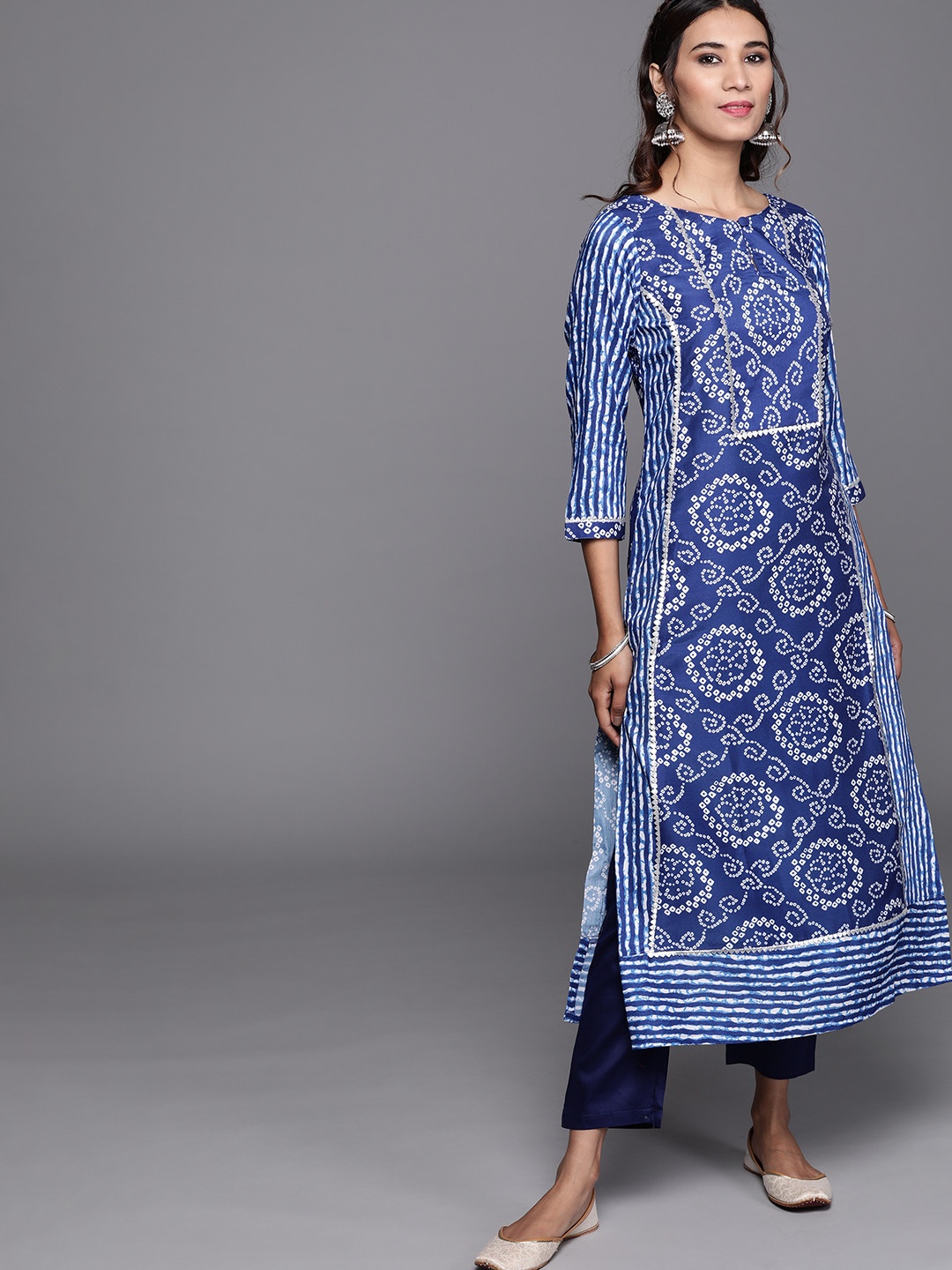 

Inddus Women Blue & White Bhandhani Printed Kurta with Trousers
