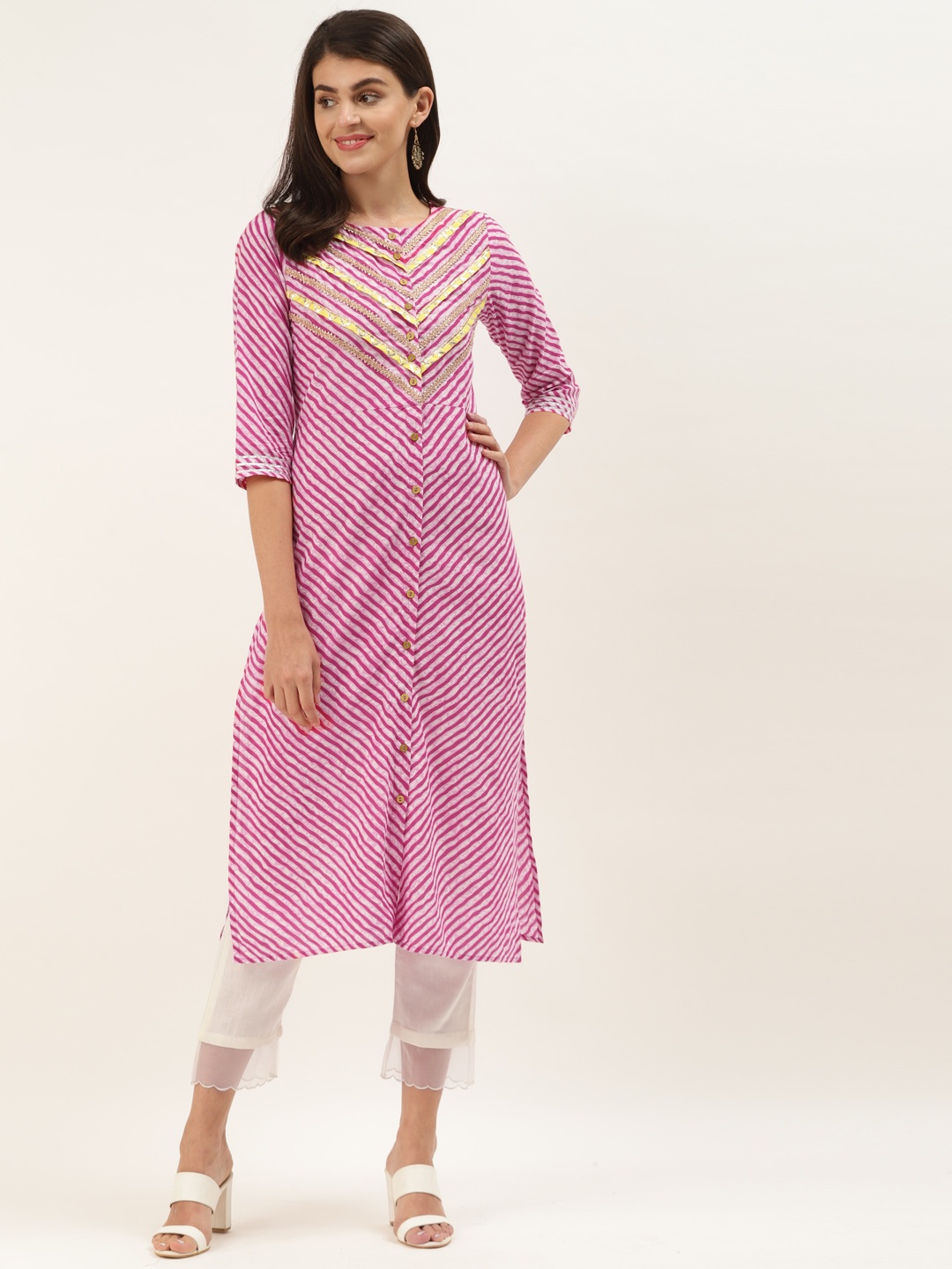 

Varanga Women Pink & White Cotton Leheriya Print Straight Kurta