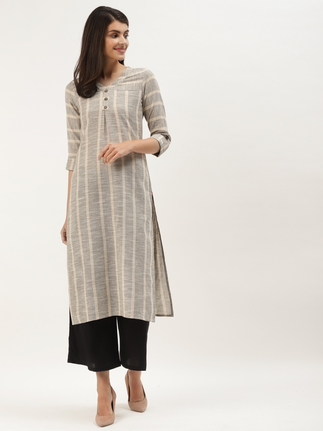 

Varanga Women Beige & Black Cotton Striped Straight Kurta