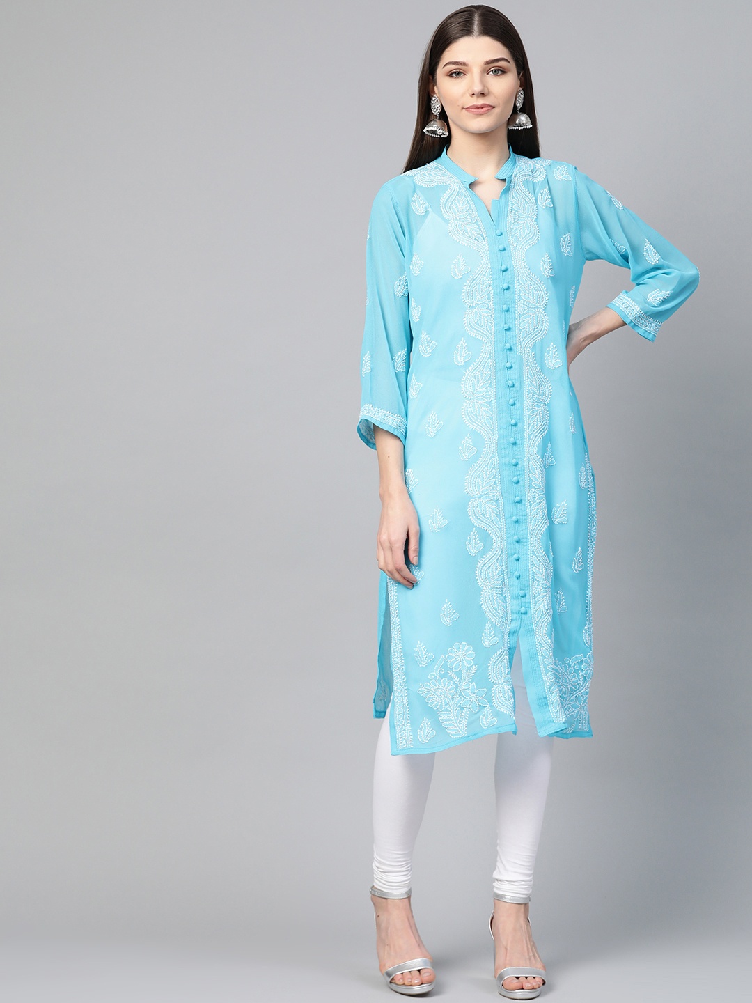 

Saadgi Women Blue & White Handloom Chikankari Embroidered Straight Kurta