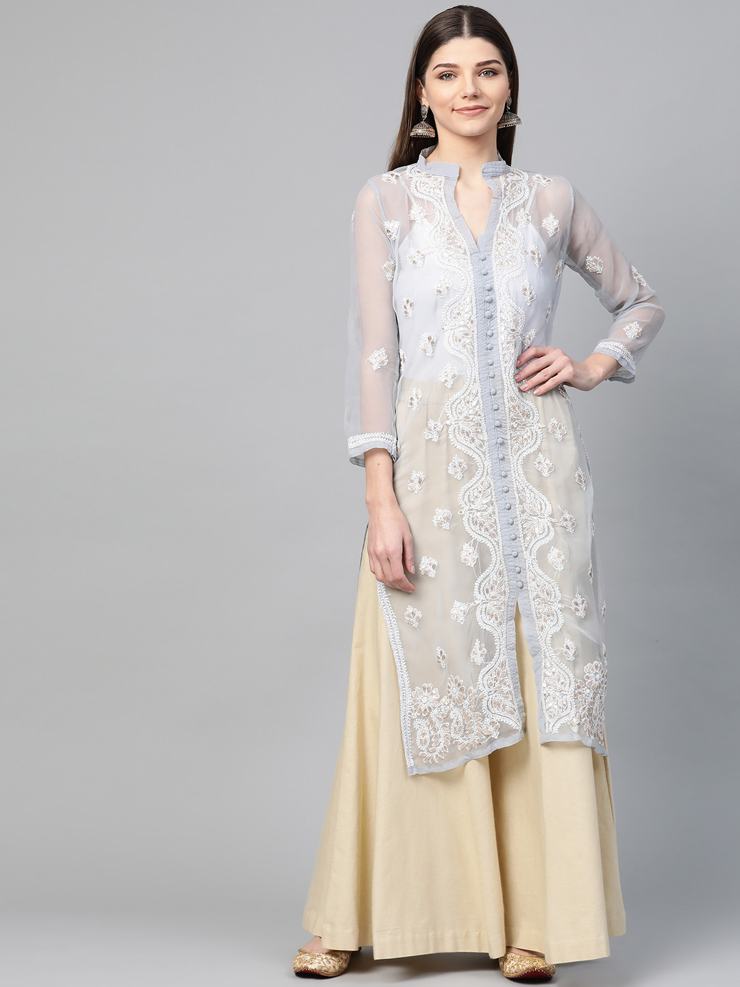 

Saadgi Women Grey & White Georgette Handloom Chikankari Embroidered Straight Kurta