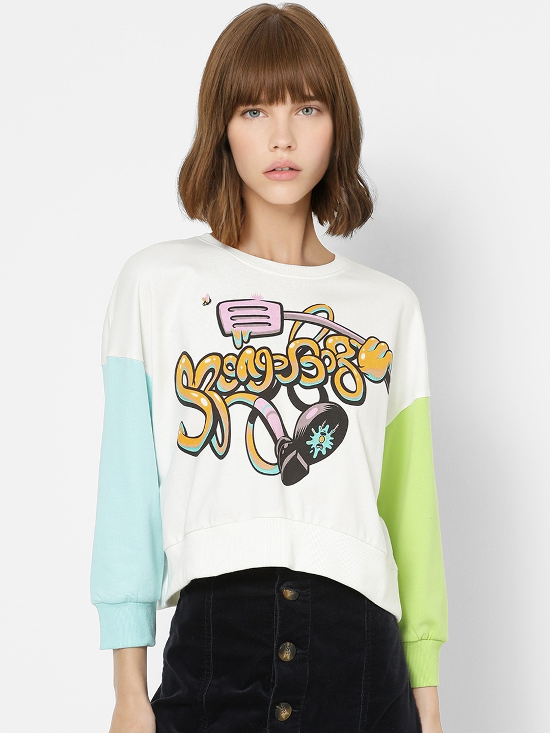 

ONLY Women White Spongebob Printed Sweatshirt with Contrast Sleeves